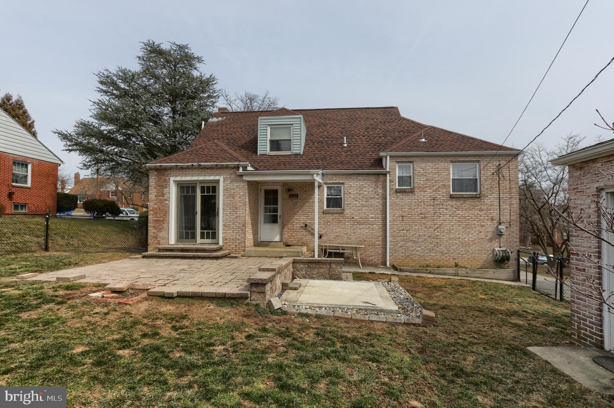 LENKER MANOR - Residential