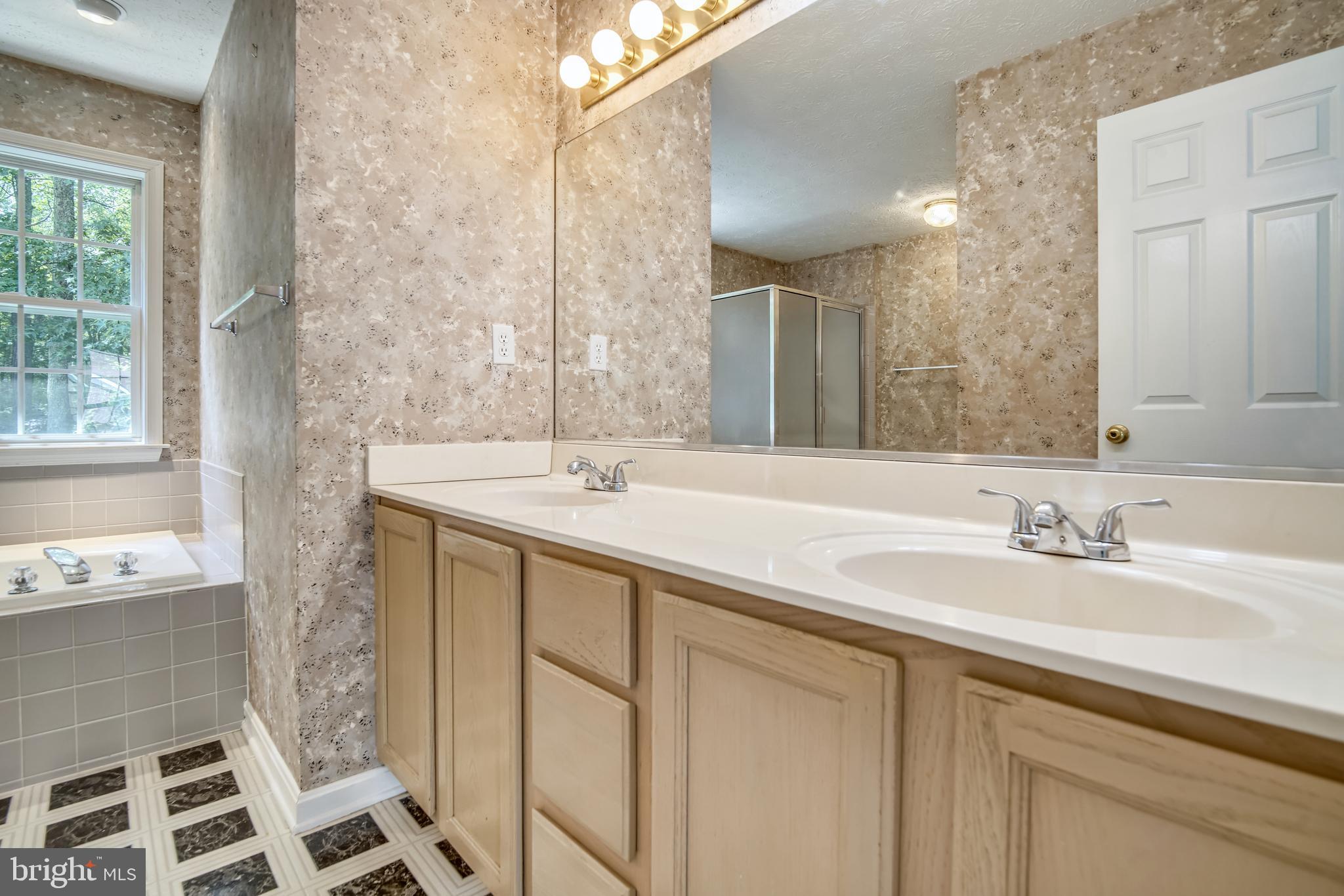 ASHFORD - Residential