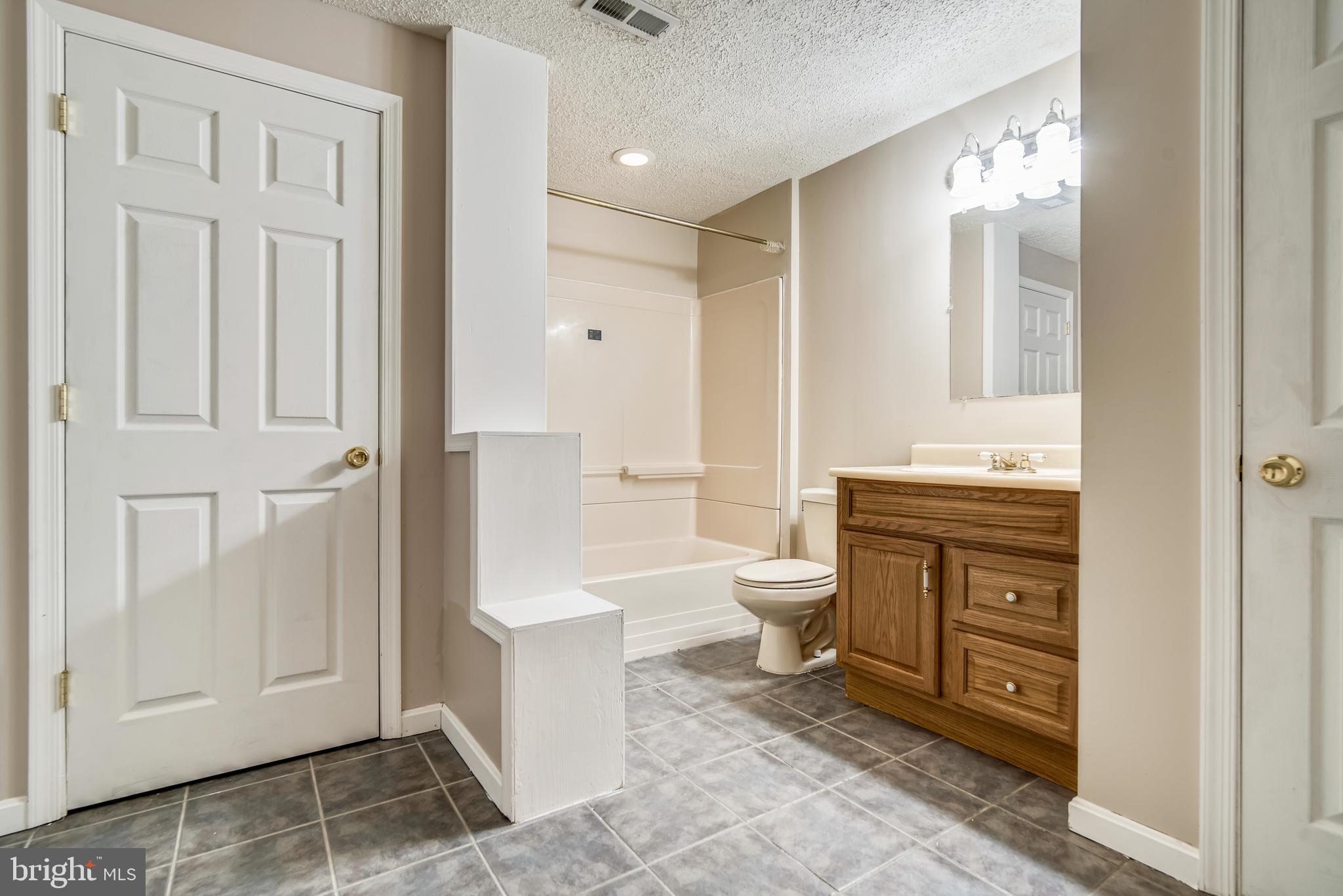 ASHFORD - Residential