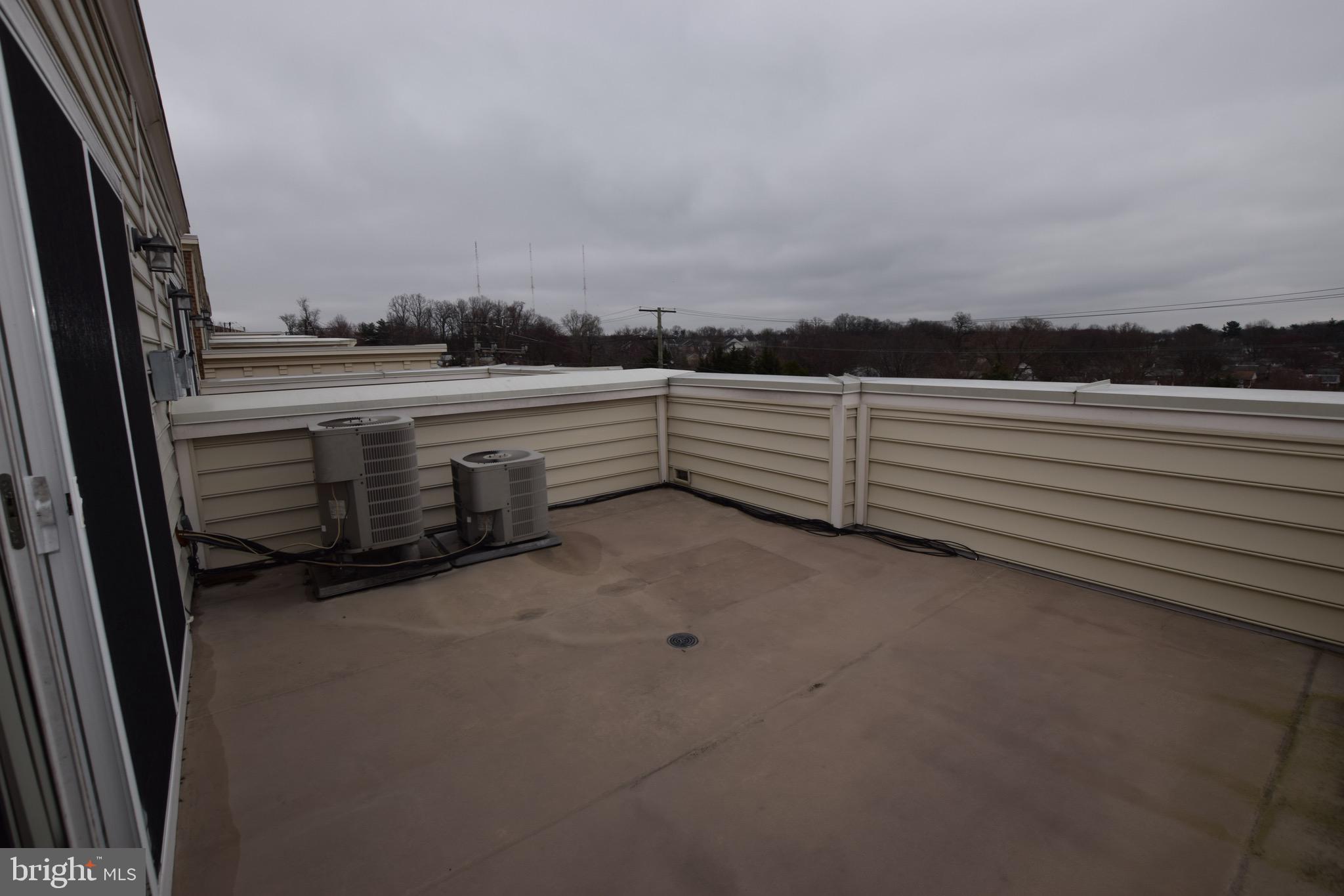 WHEATON FOREST - Residential Lease