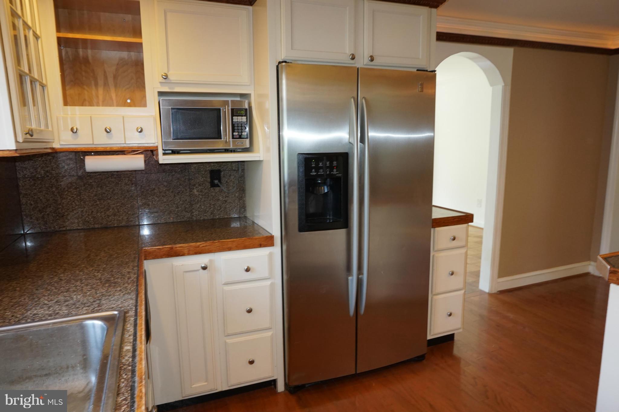 SUNRISE BEACH - Residential Lease