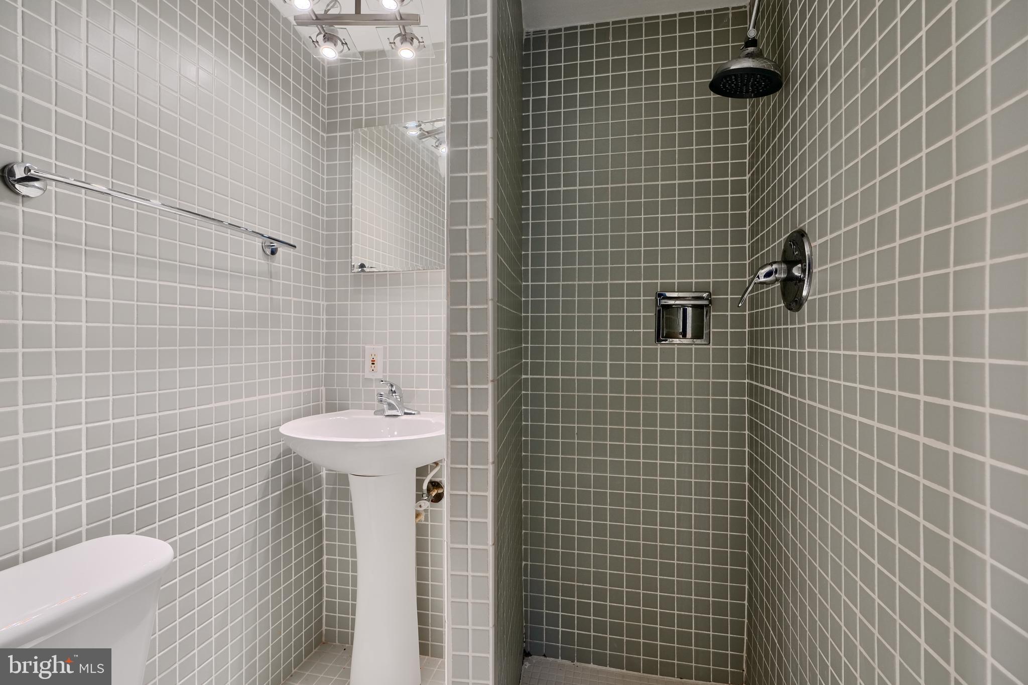 RIDGELY'S DELIGHT - Residential