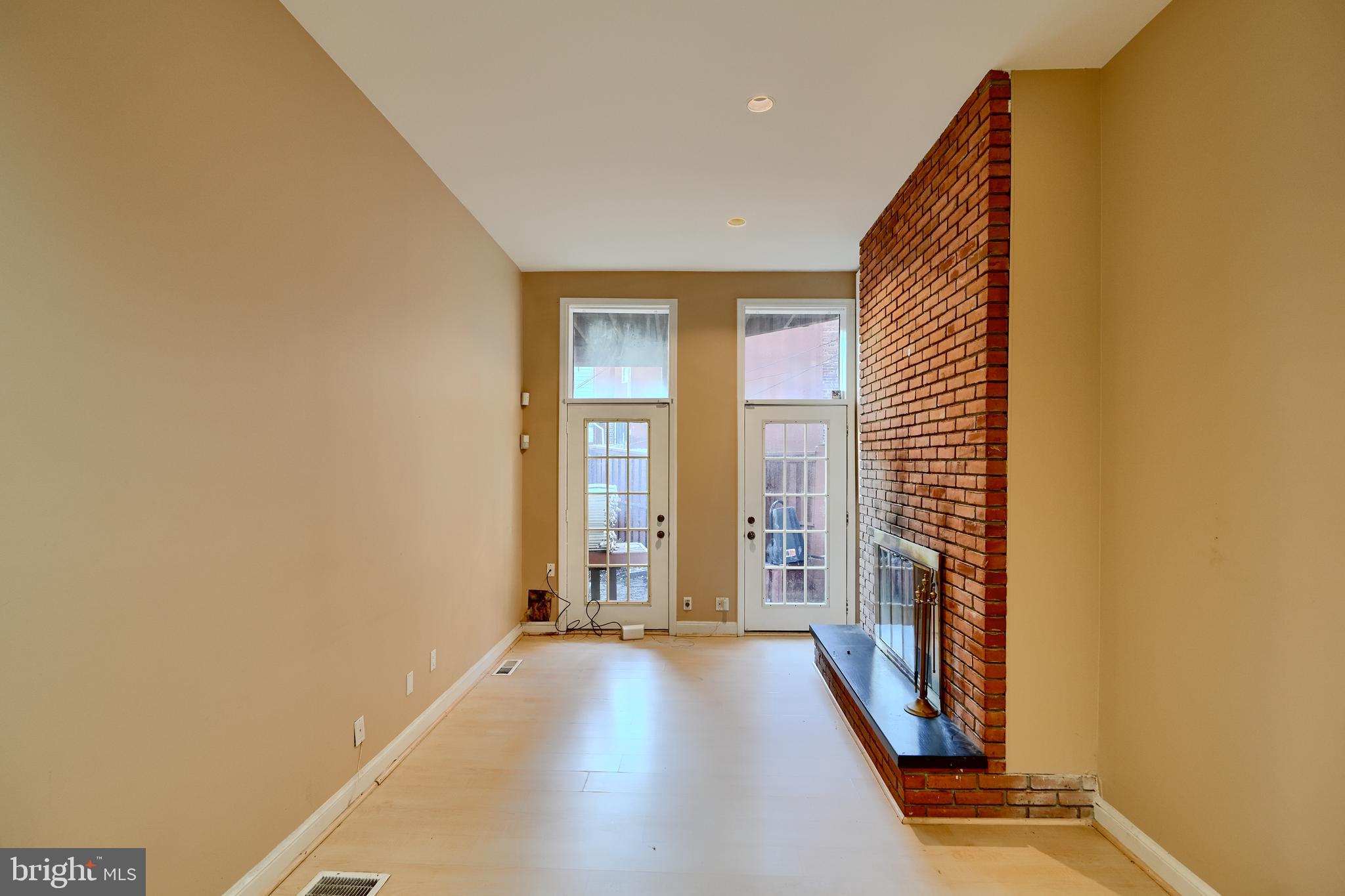 RIDGELY'S DELIGHT - Residential