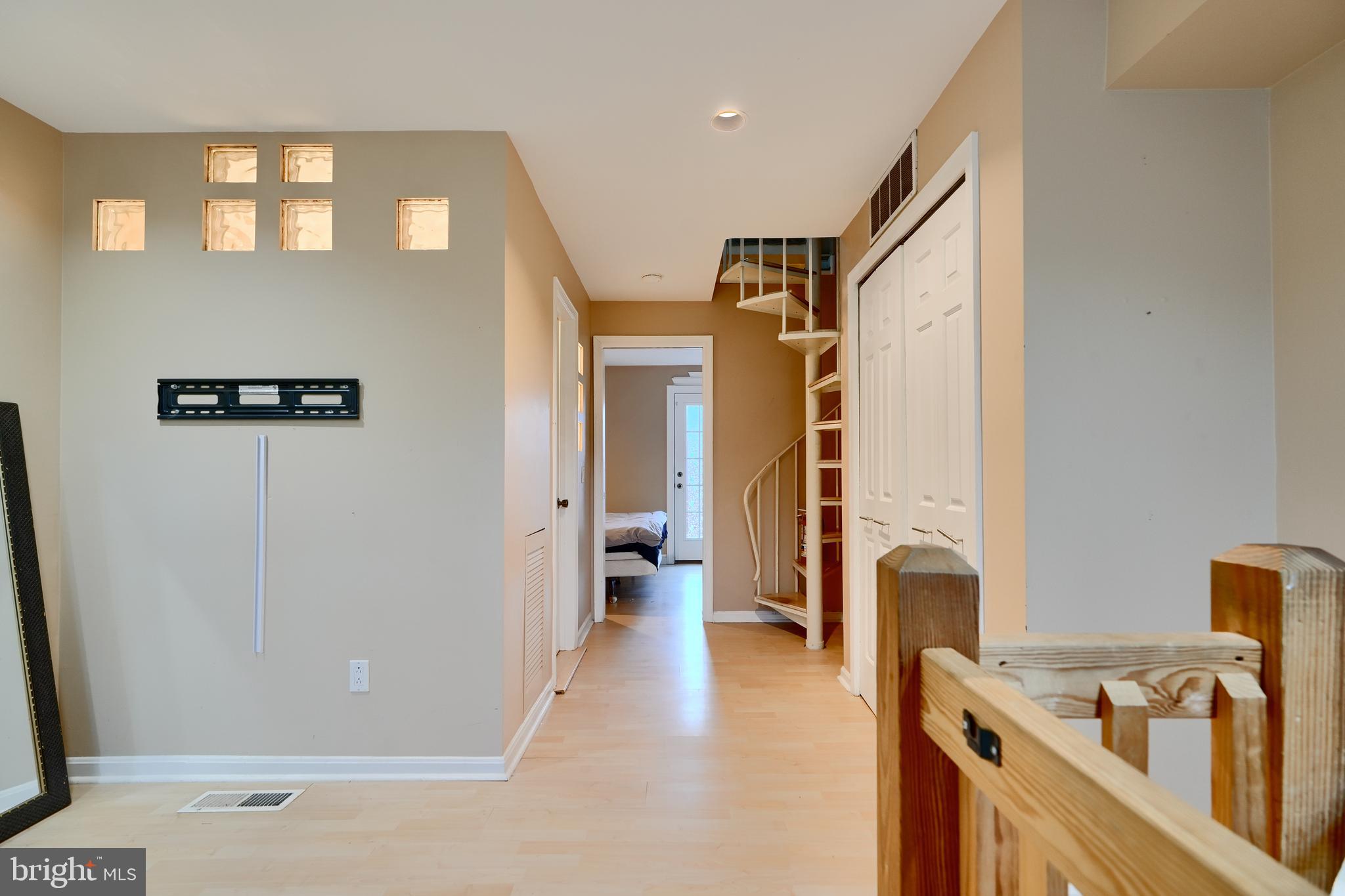 RIDGELY'S DELIGHT - Residential