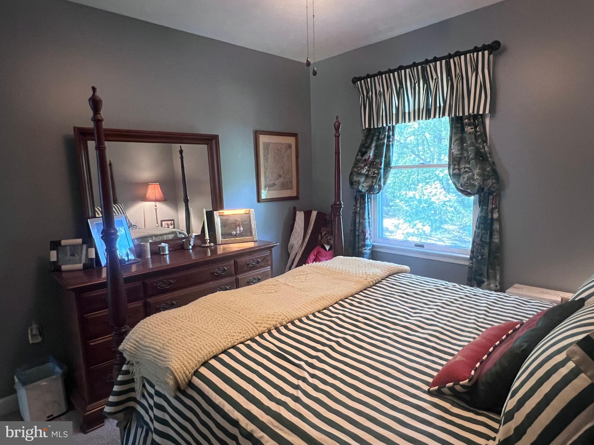 SPRING HOLLOW ESTATES - Residential