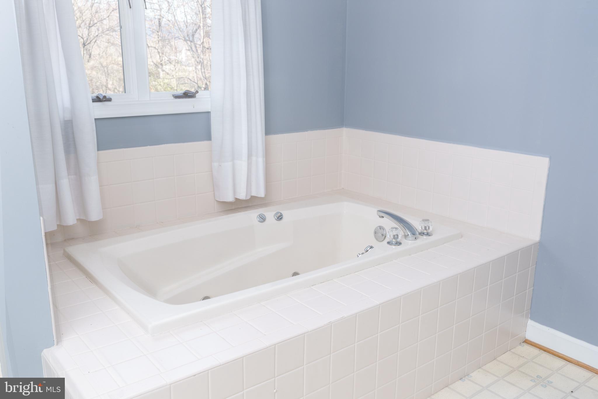 SPRING HOLLOW ESTATES - Residential