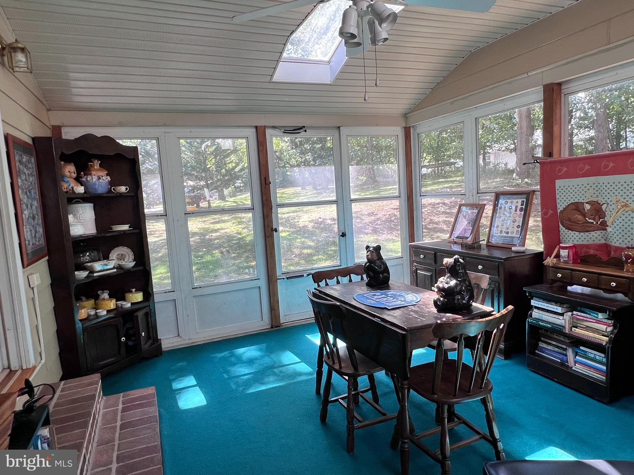 SPRING HOLLOW ESTATES - Residential