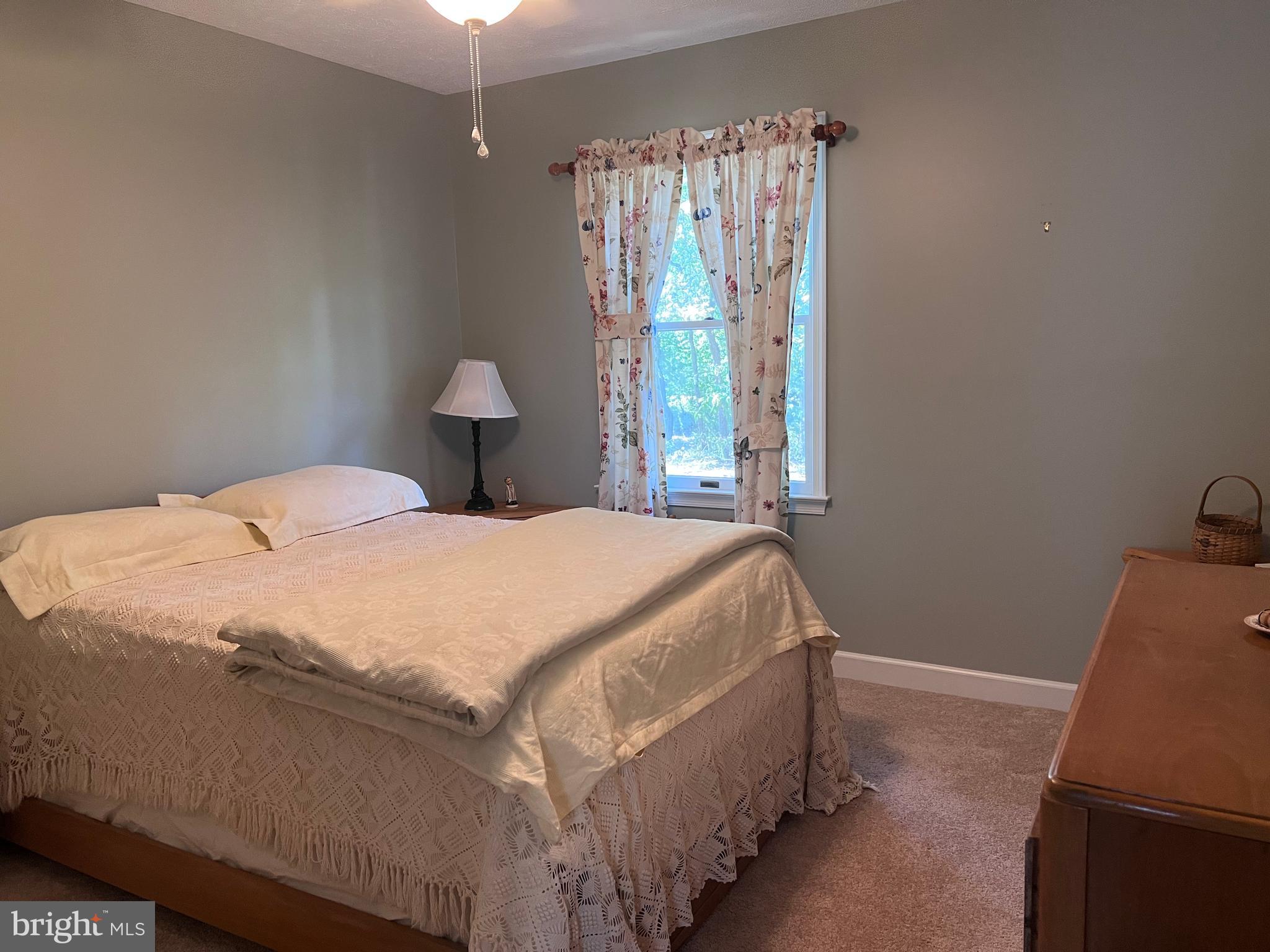 SPRING HOLLOW ESTATES - Residential