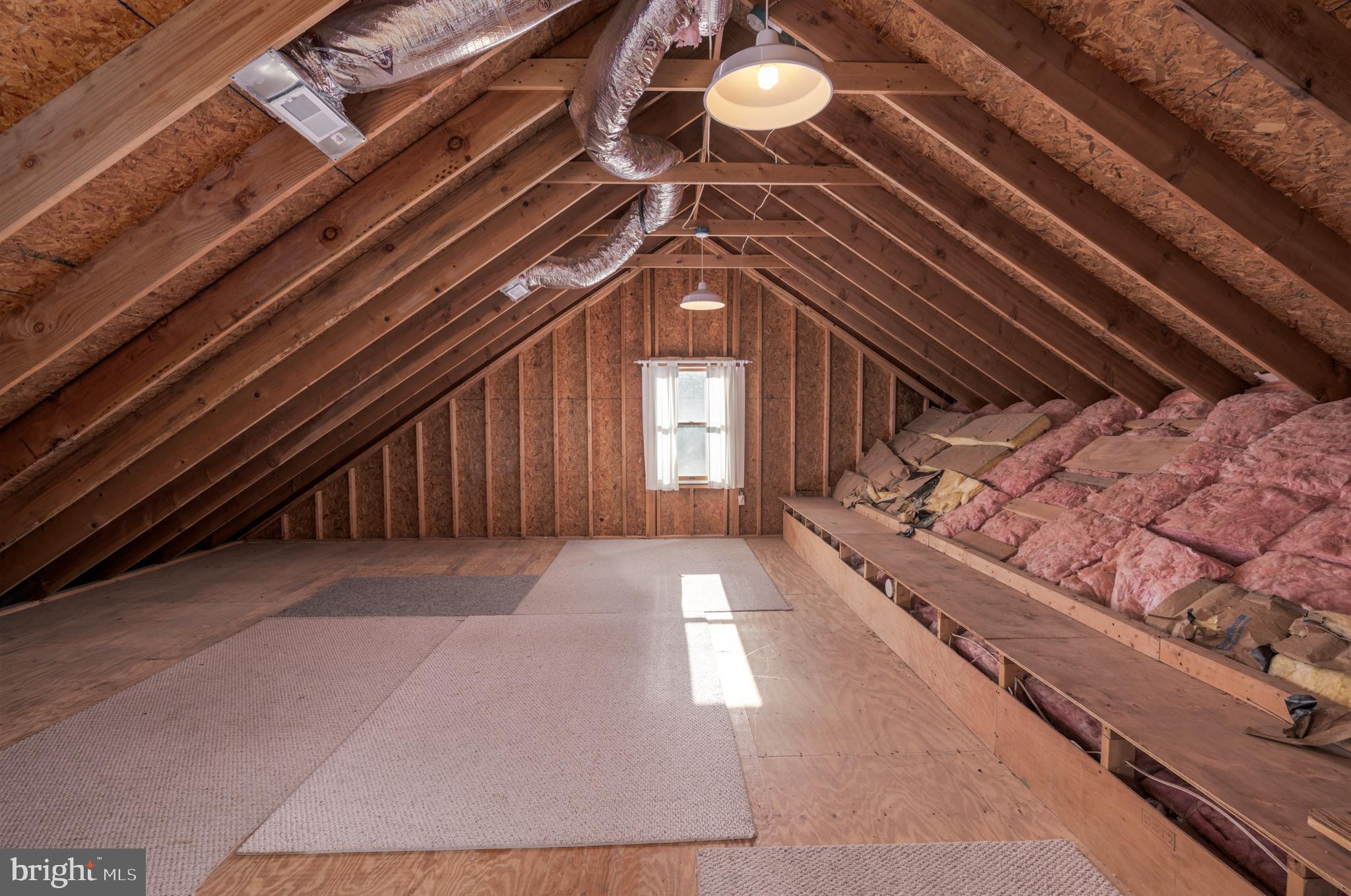 SPRING HOLLOW ESTATES - Residential