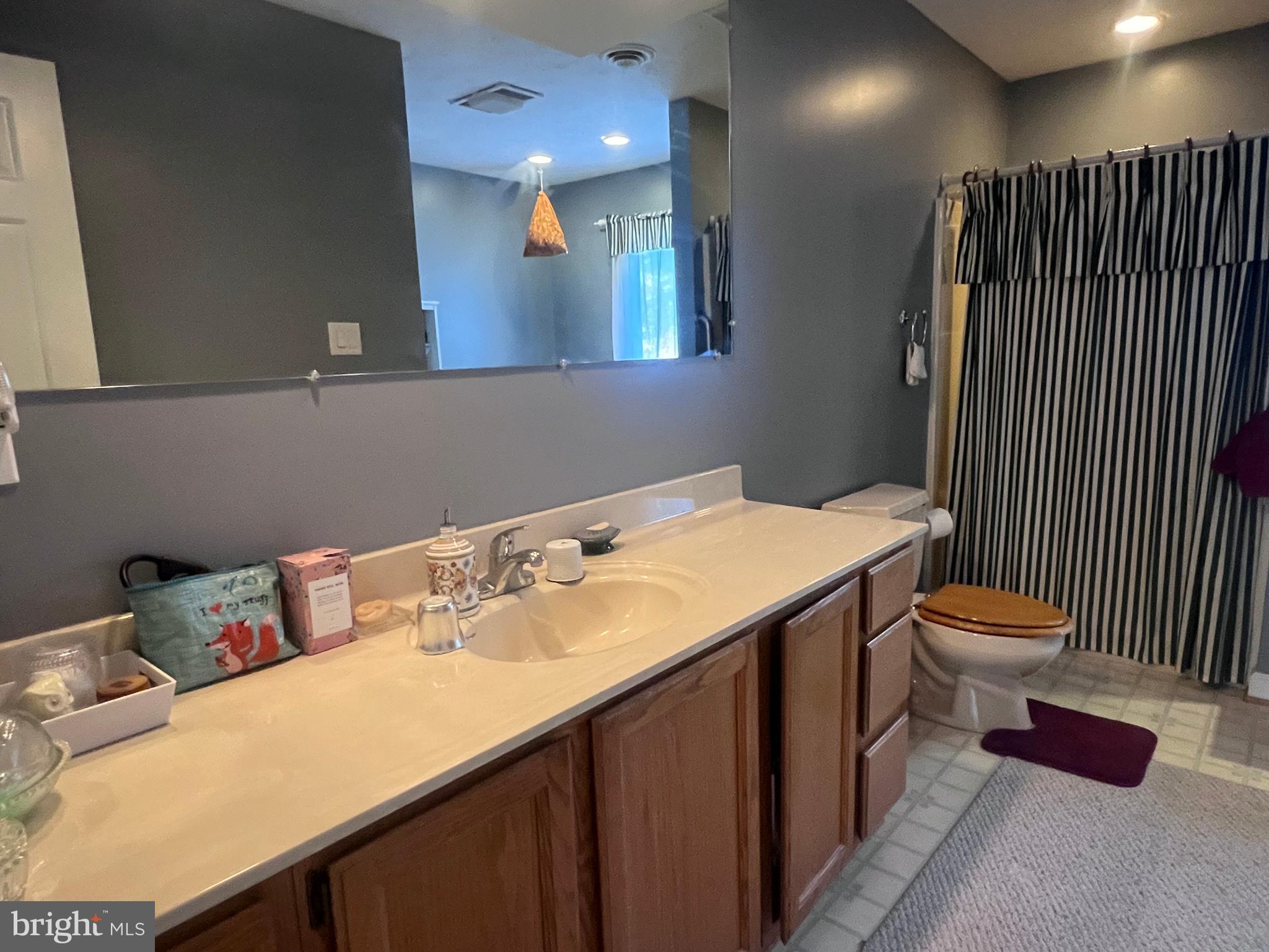 SPRING HOLLOW ESTATES - Residential