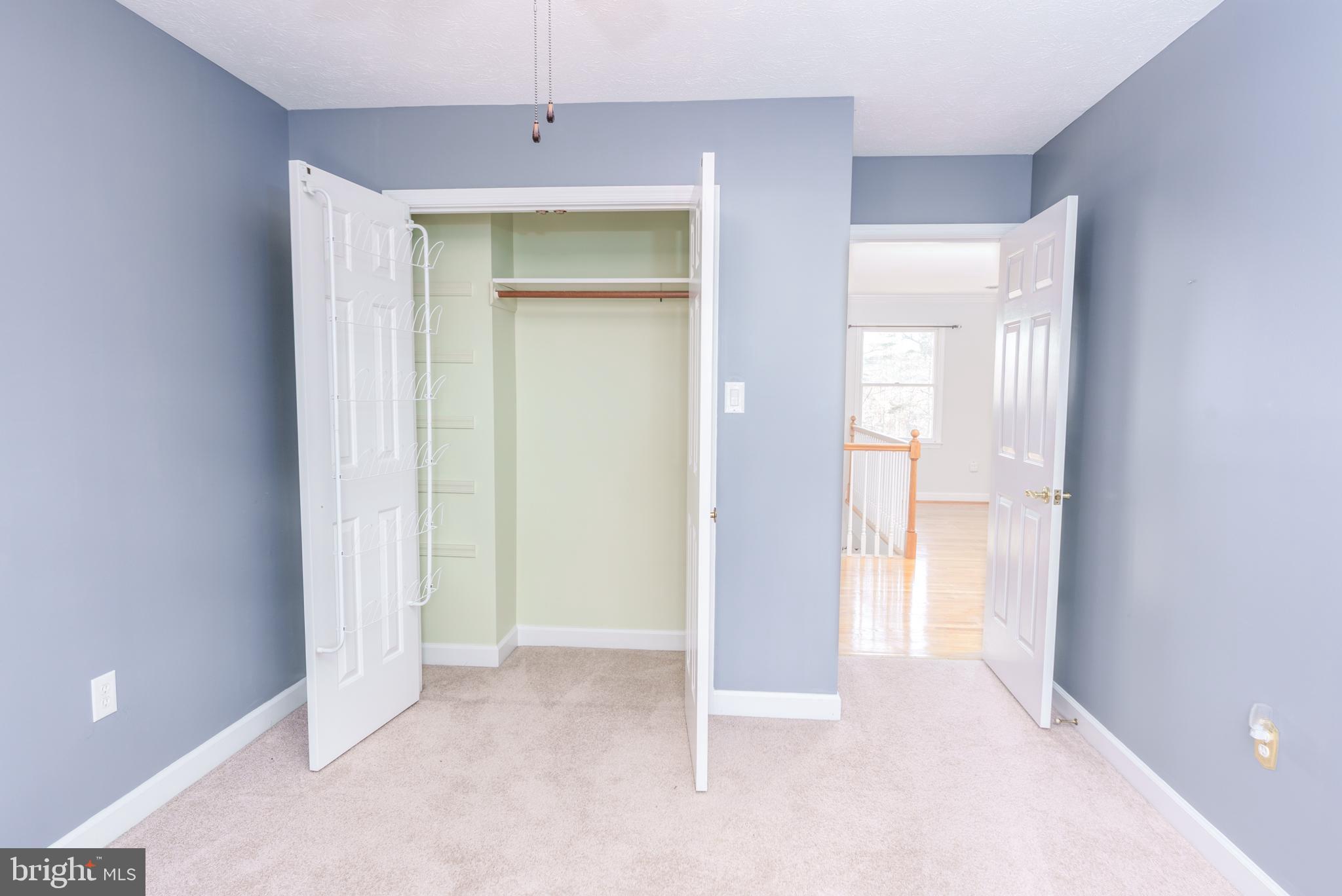 SPRING HOLLOW ESTATES - Residential