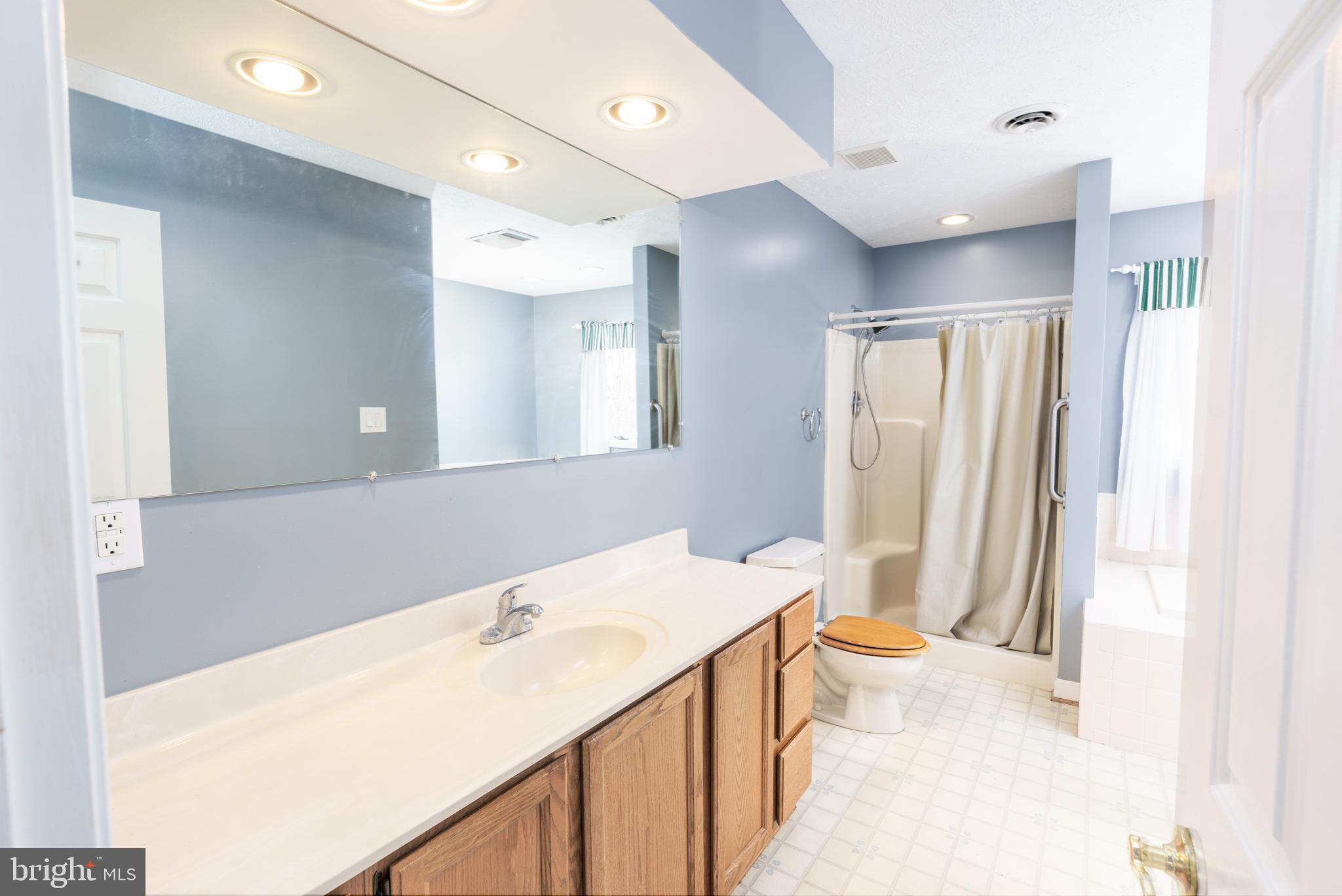 SPRING HOLLOW ESTATES - Residential