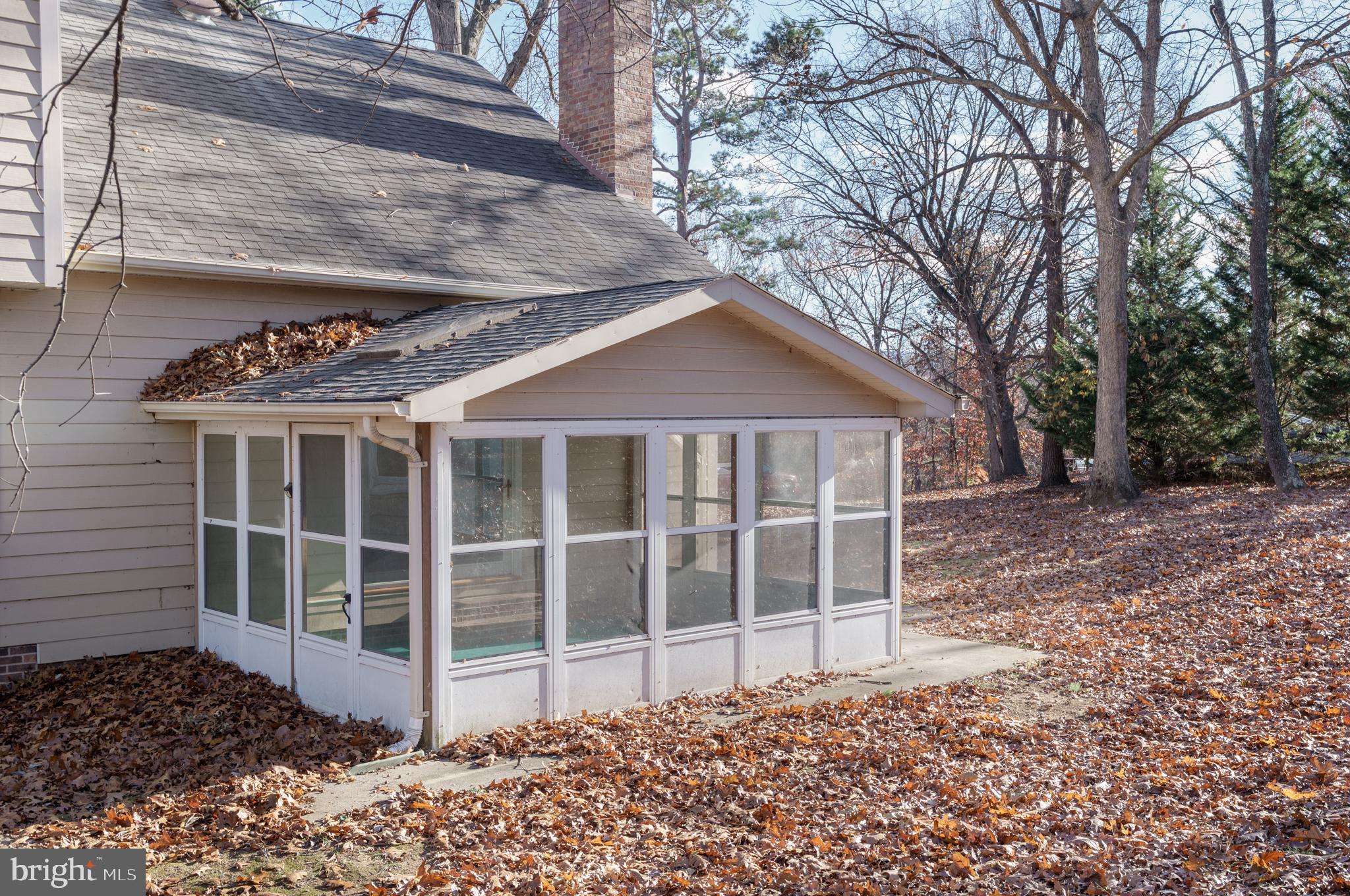 SPRING HOLLOW ESTATES - Residential