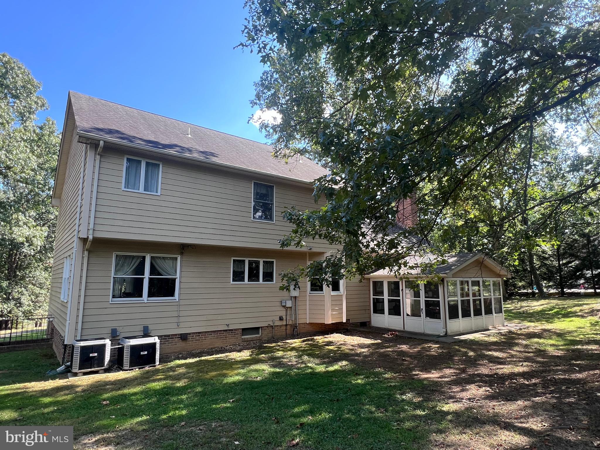 SPRING HOLLOW ESTATES - Residential