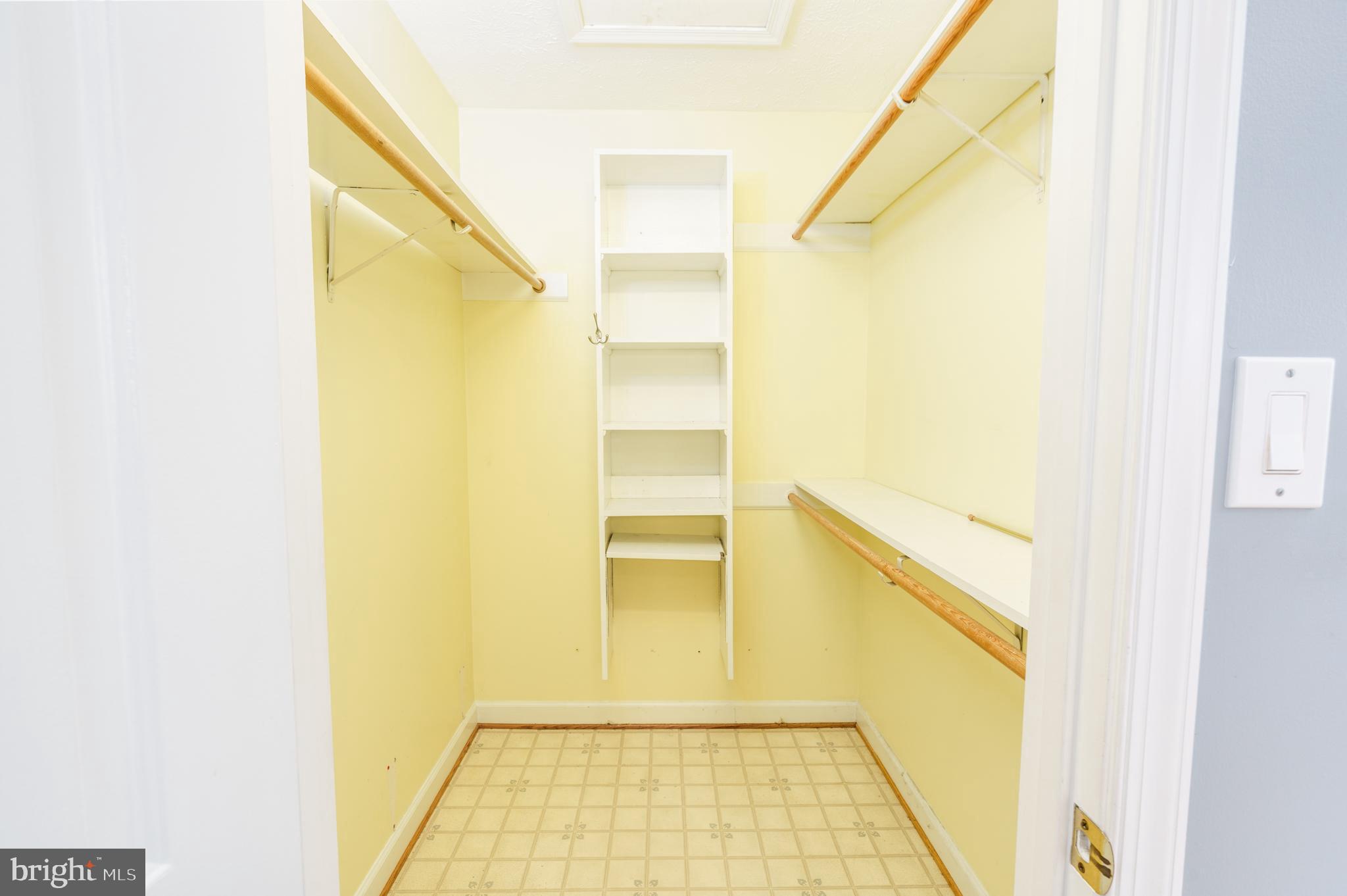 SPRING HOLLOW ESTATES - Residential