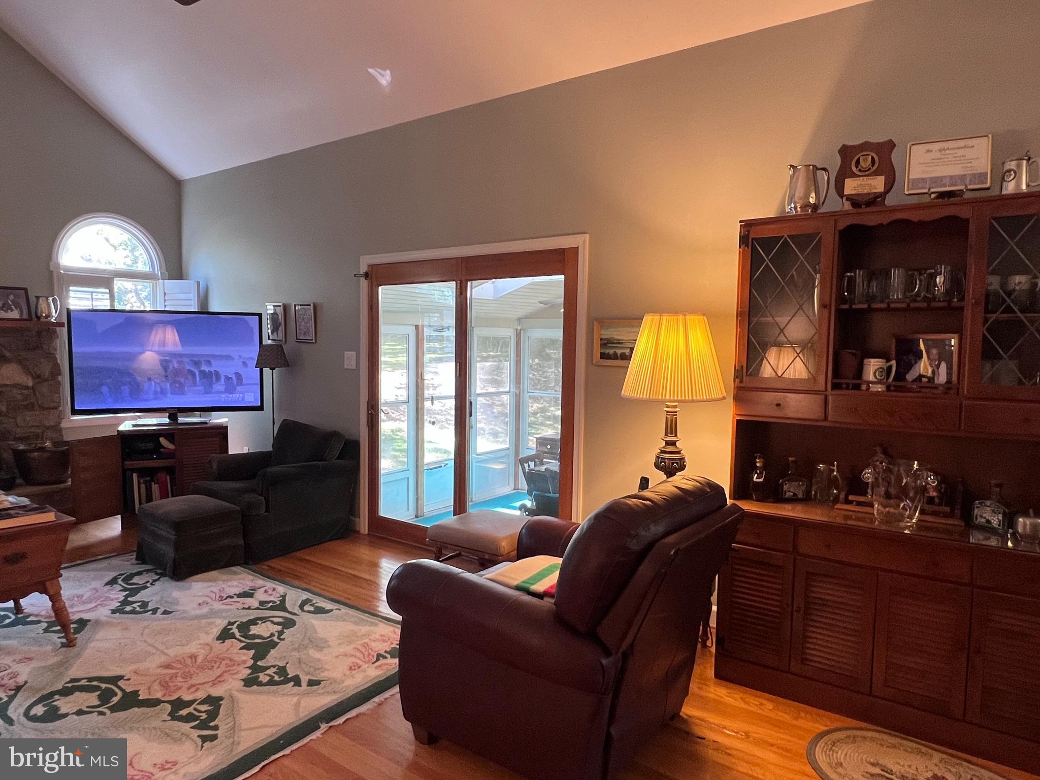 SPRING HOLLOW ESTATES - Residential