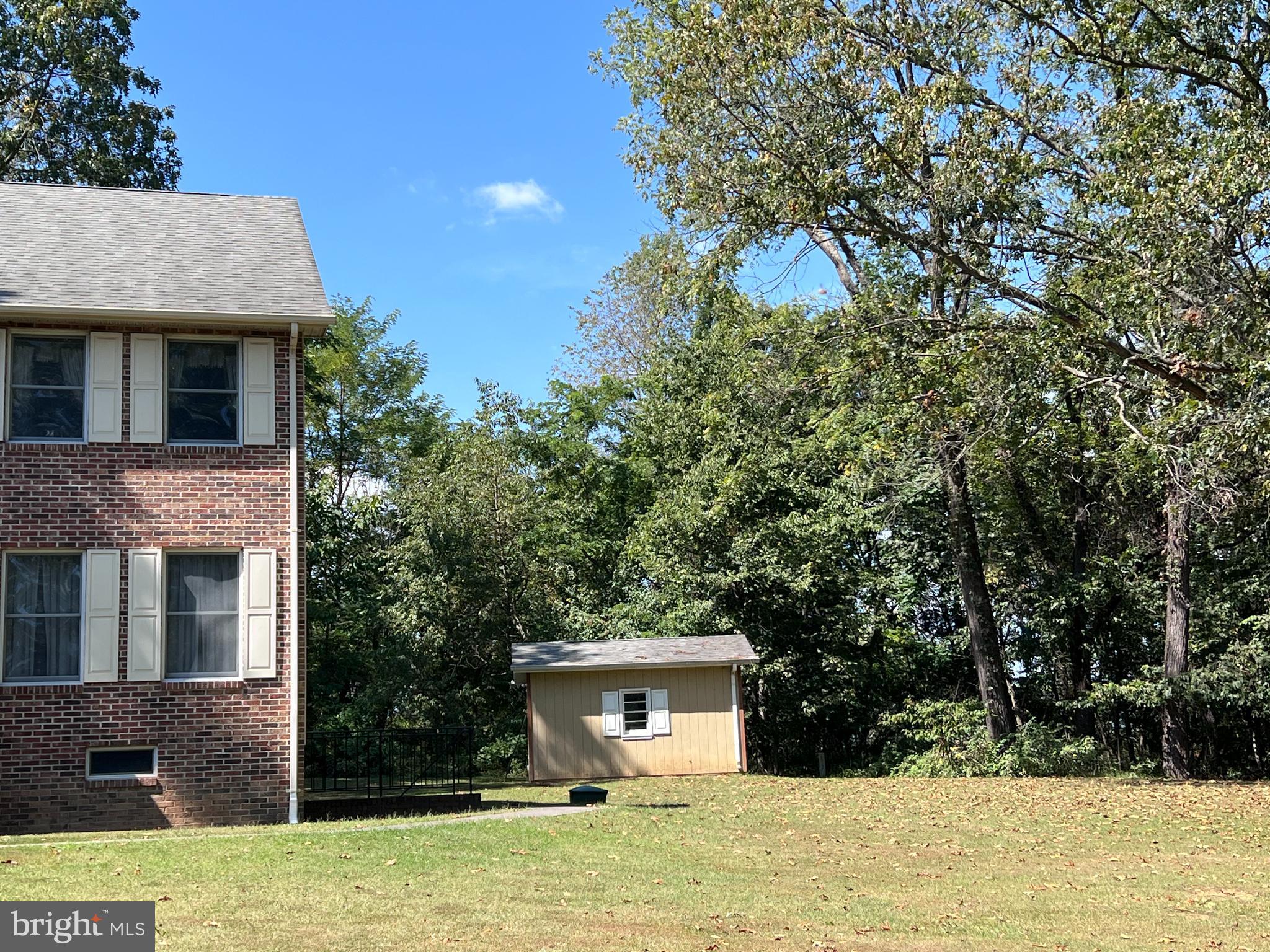 SPRING HOLLOW ESTATES - Residential