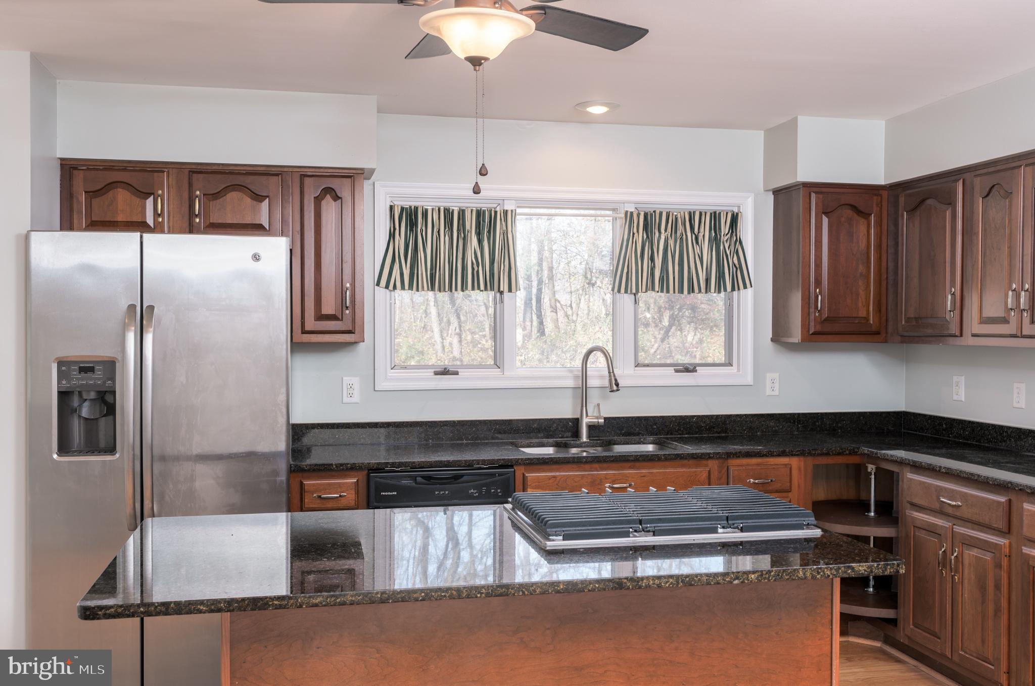 SPRING HOLLOW ESTATES - Residential