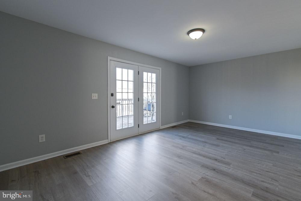 PRENTISS POINT - Residential