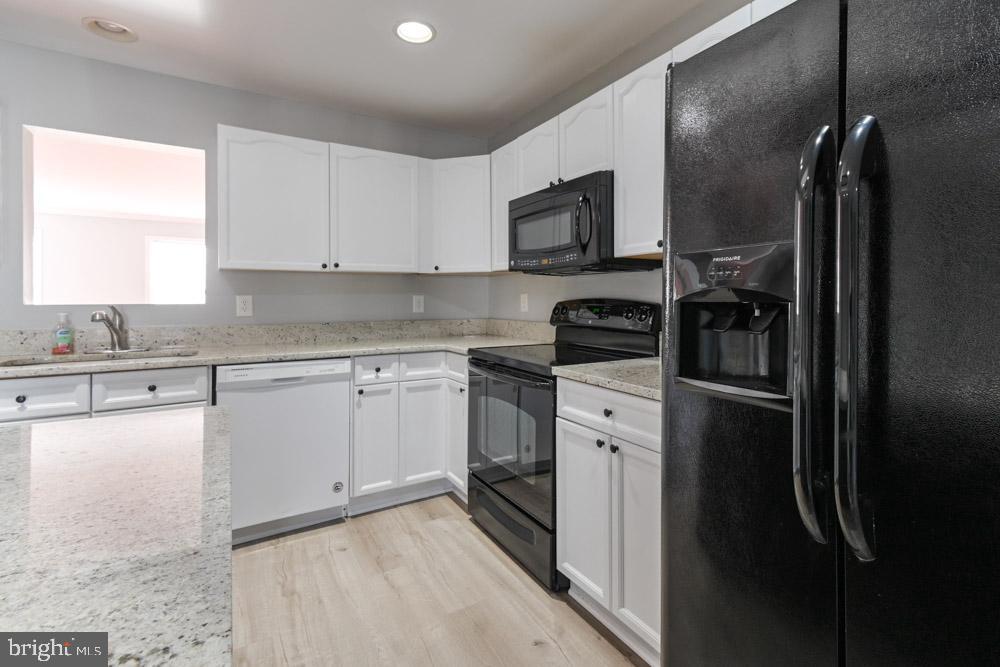 PRENTISS POINT - Residential