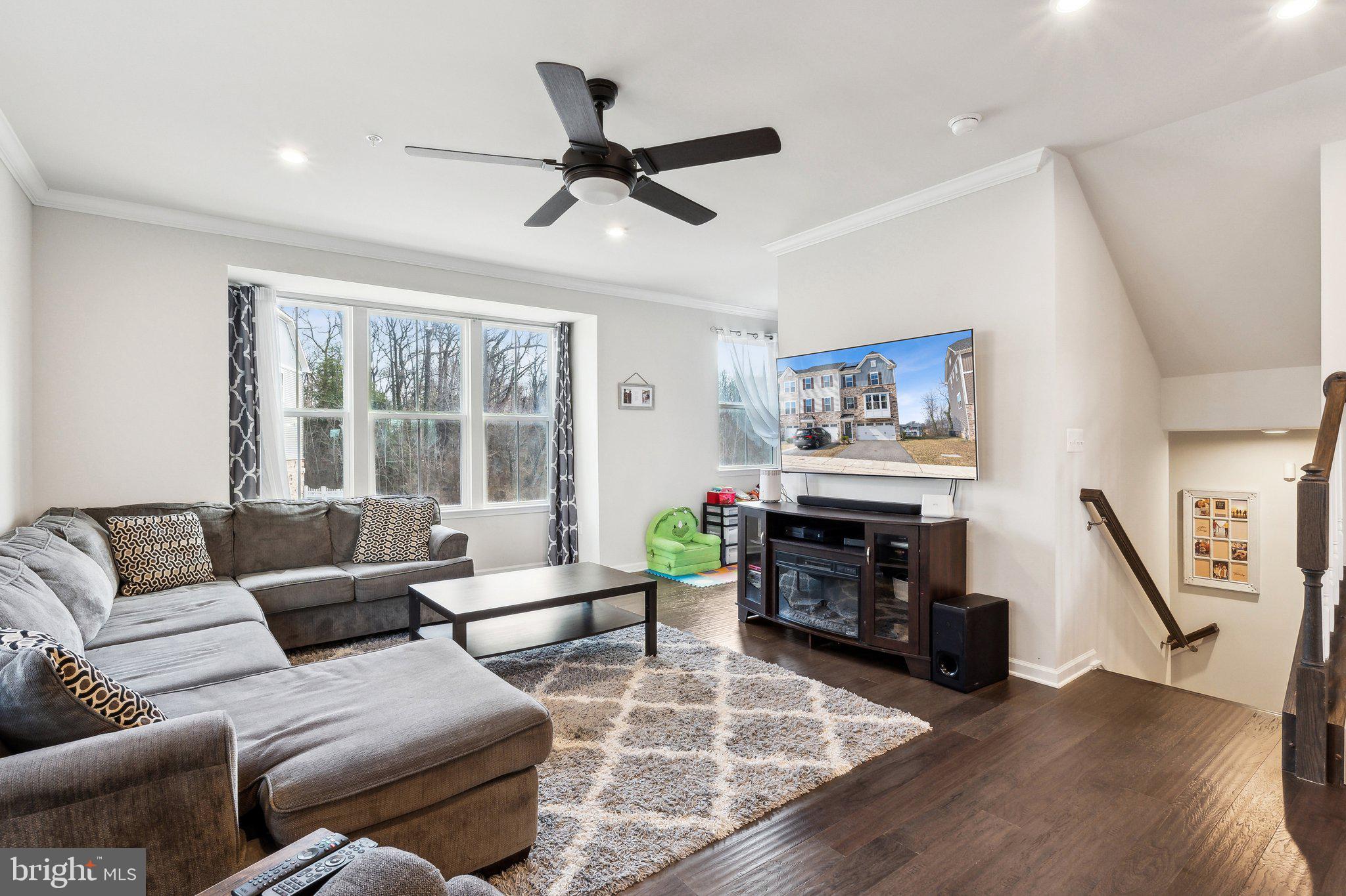 EDGEMERE/SPARROWS POINT - Residential