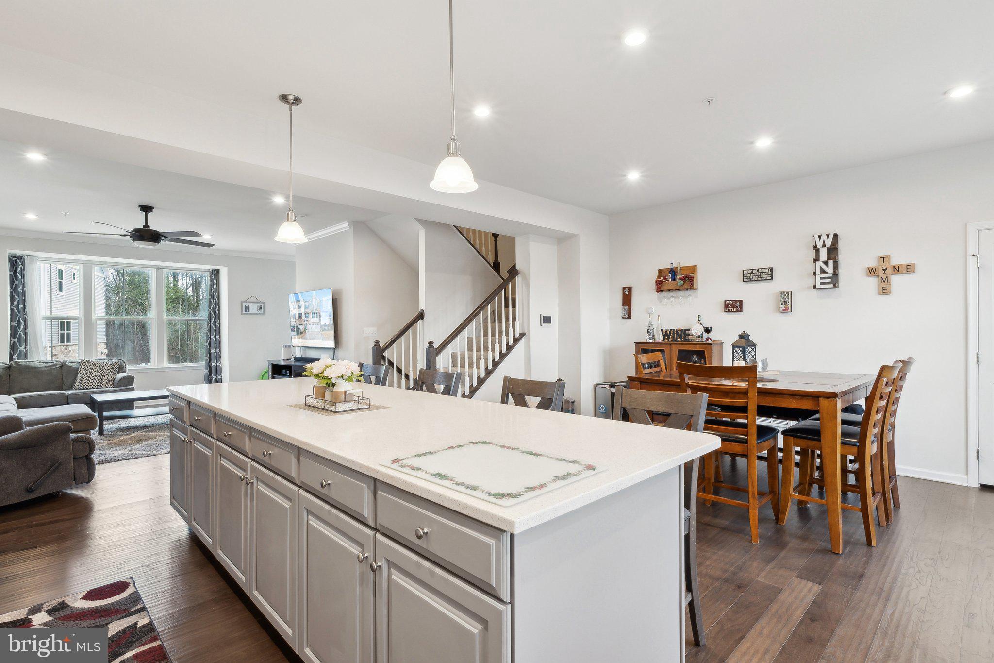 EDGEMERE/SPARROWS POINT - Residential