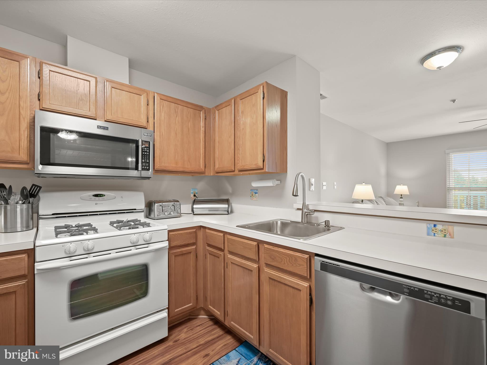 VILLAGE OF LONG REACH - Residential