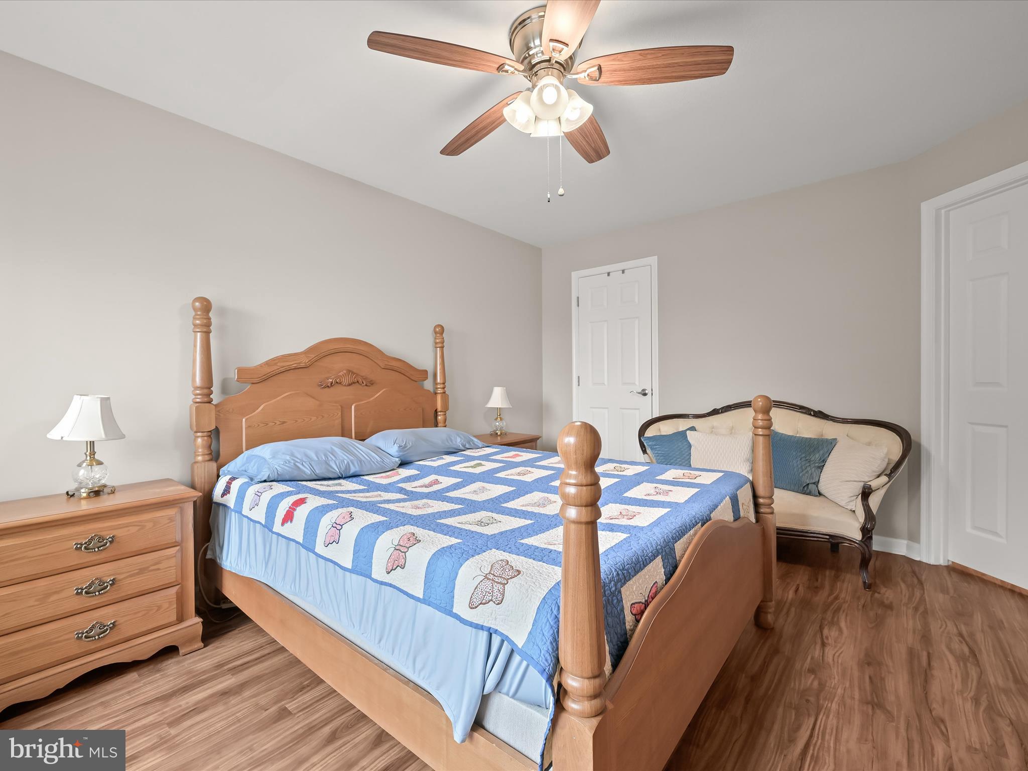 VILLAGE OF LONG REACH - Residential