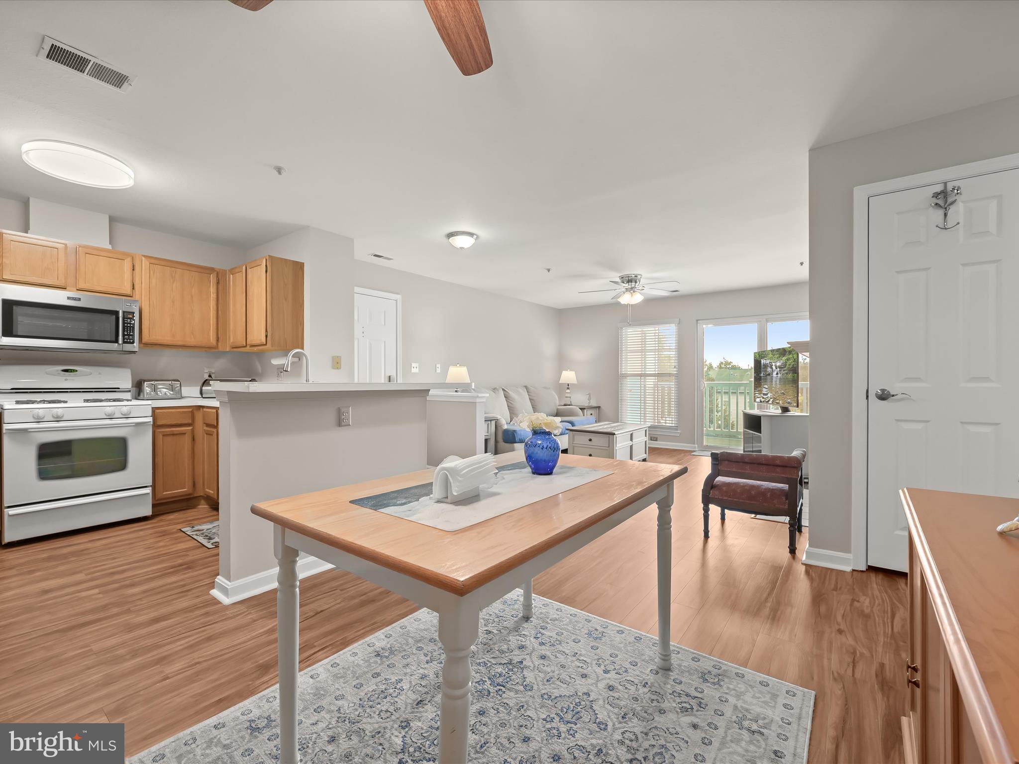 VILLAGE OF LONG REACH - Residential