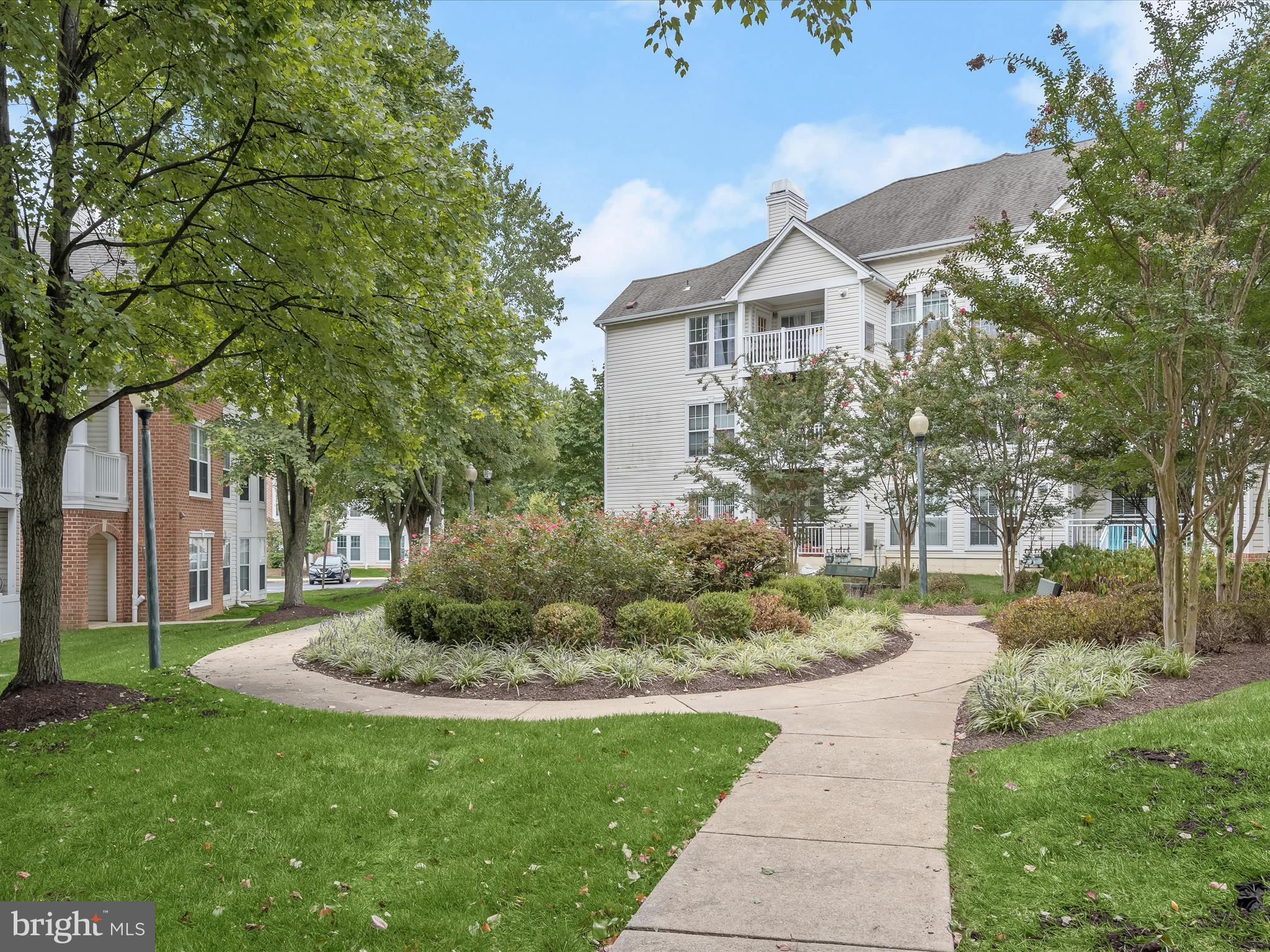 VILLAGE OF LONG REACH - Residential