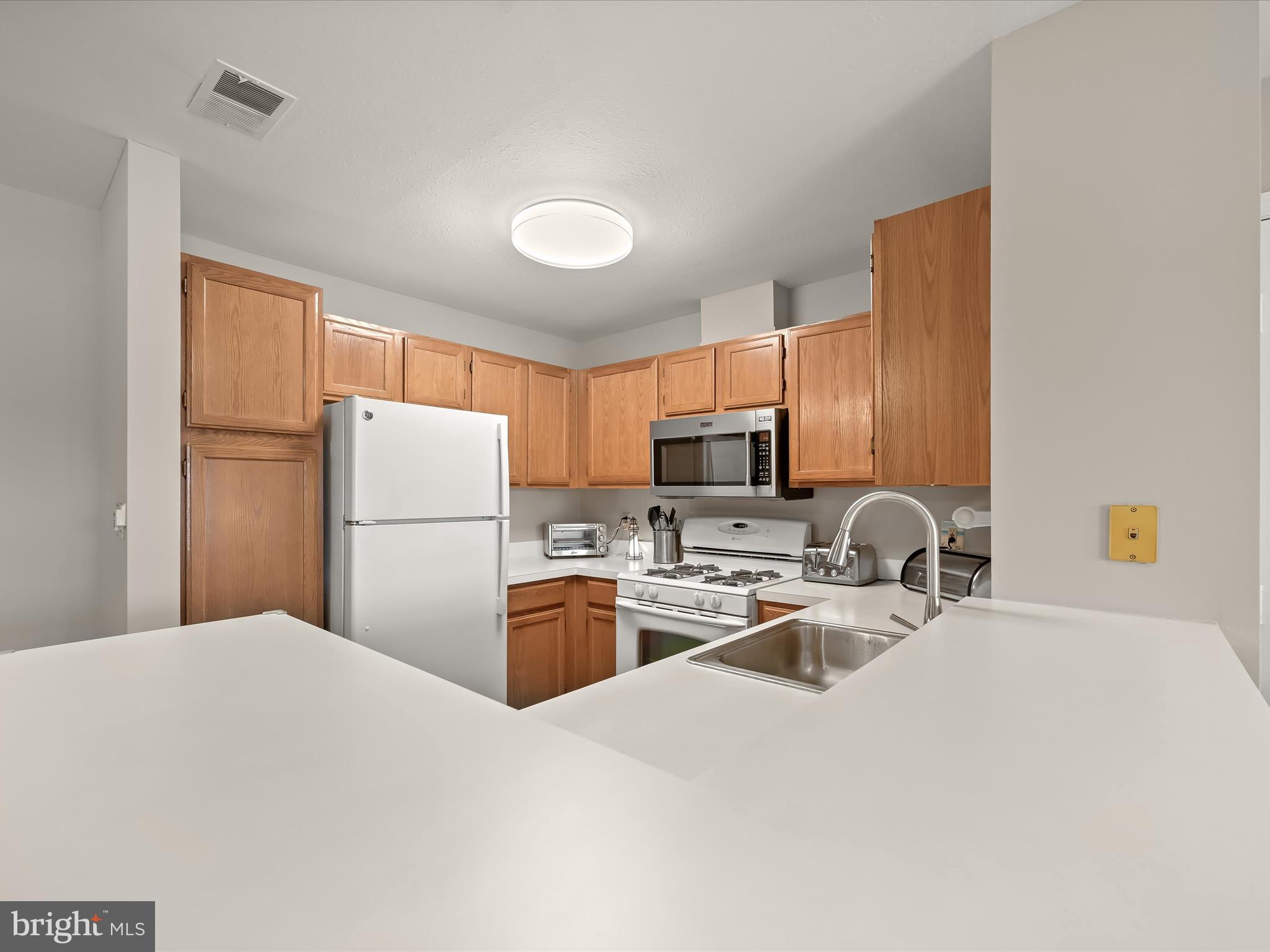 VILLAGE OF LONG REACH - Residential