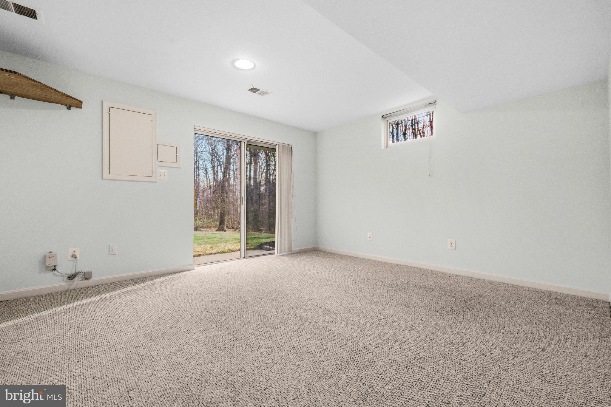 LONGWOOD KNOLLS - Residential