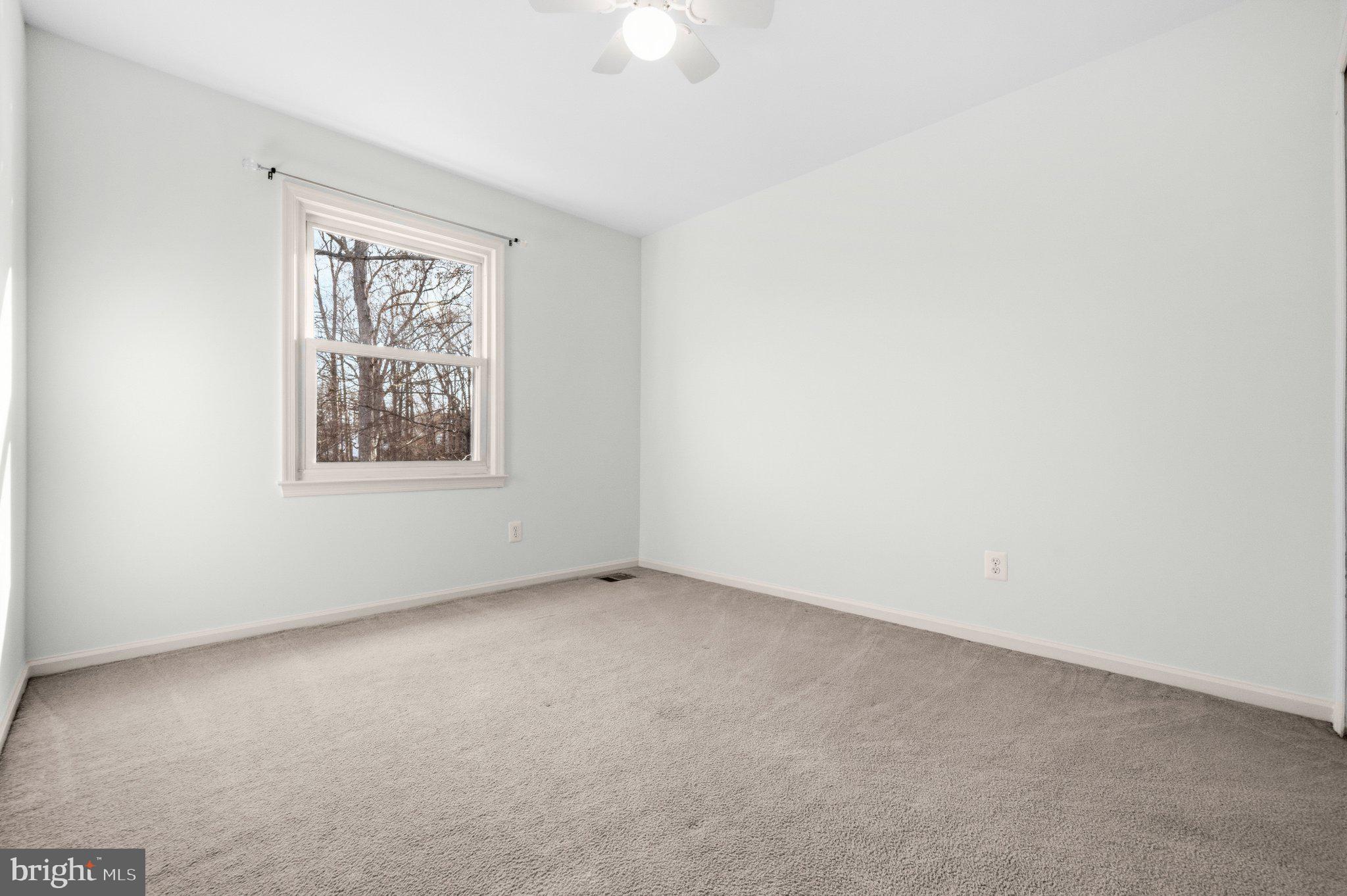 LONGWOOD KNOLLS - Residential