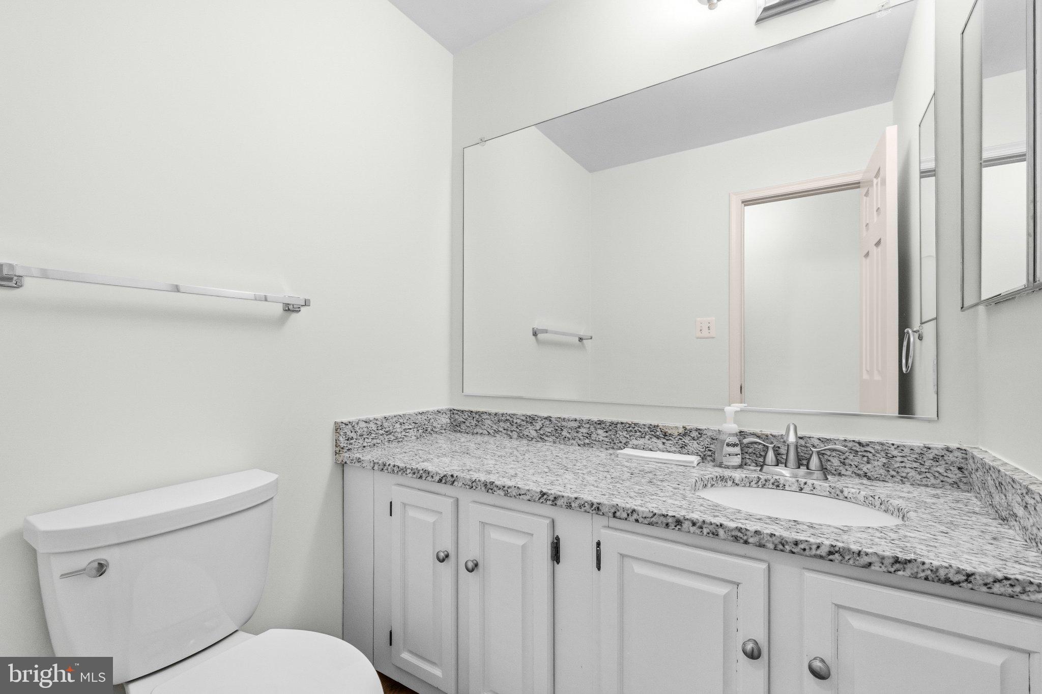 LONGWOOD KNOLLS - Residential