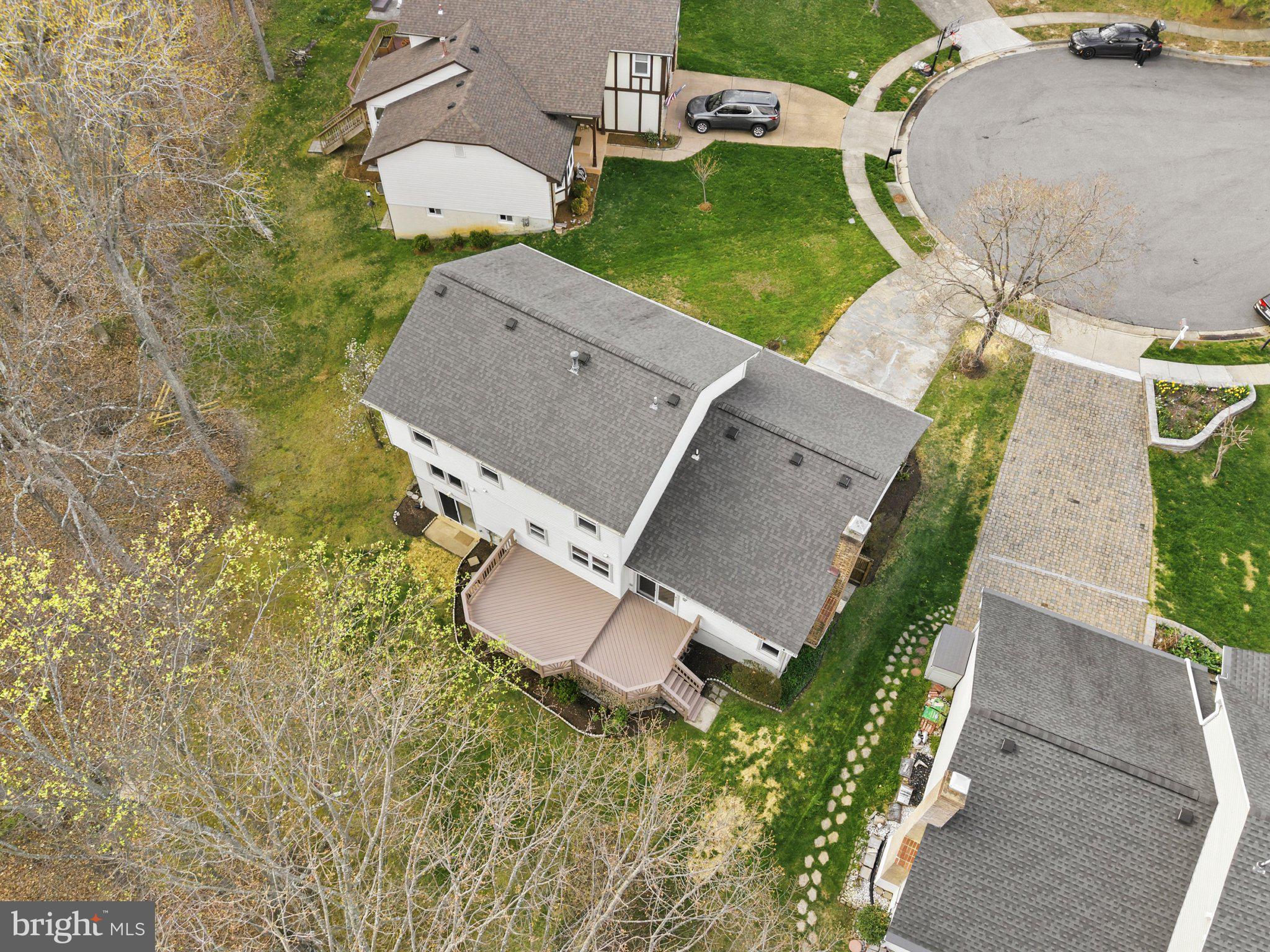 LONGWOOD KNOLLS - Residential