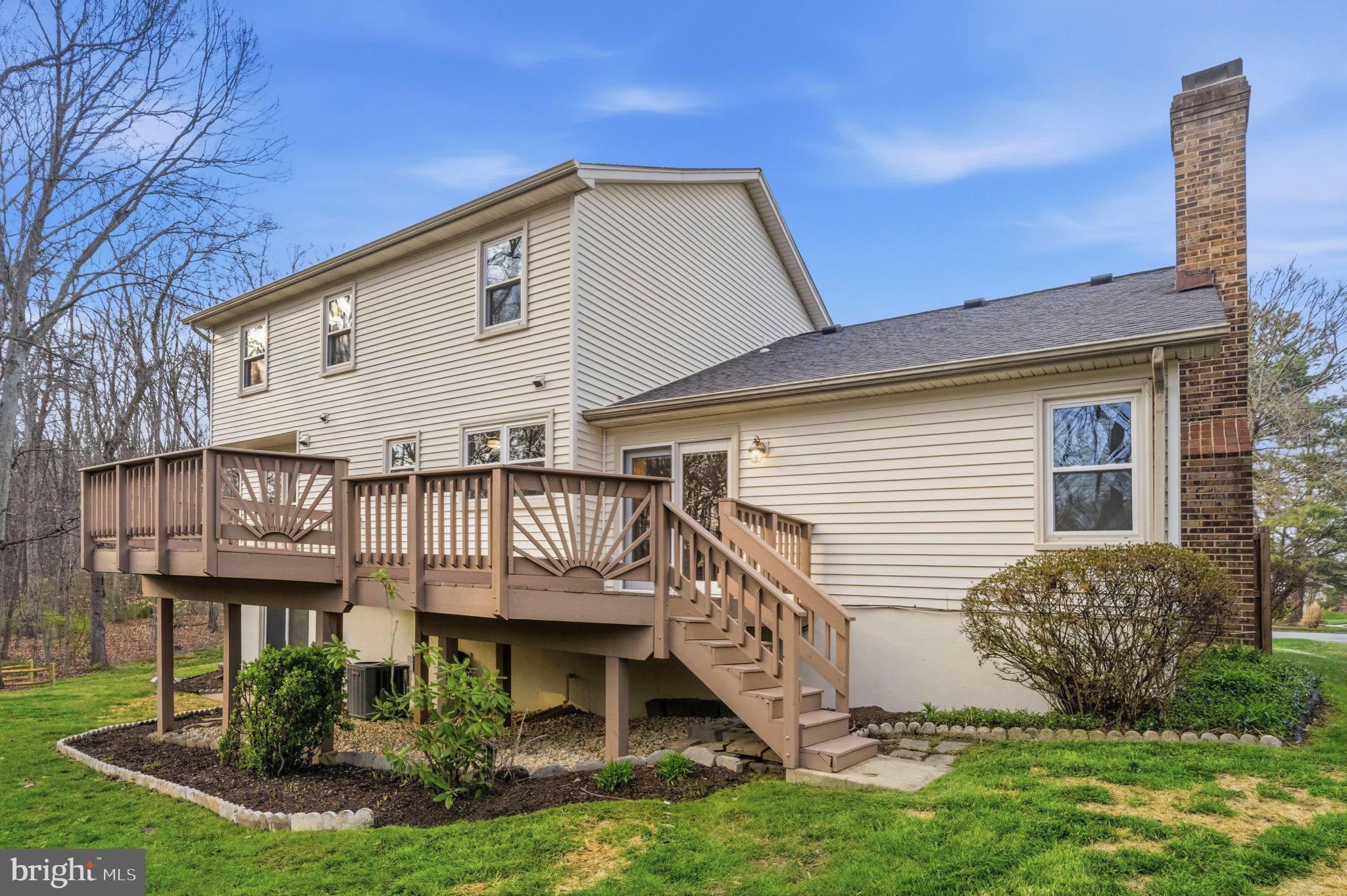 LONGWOOD KNOLLS - Residential