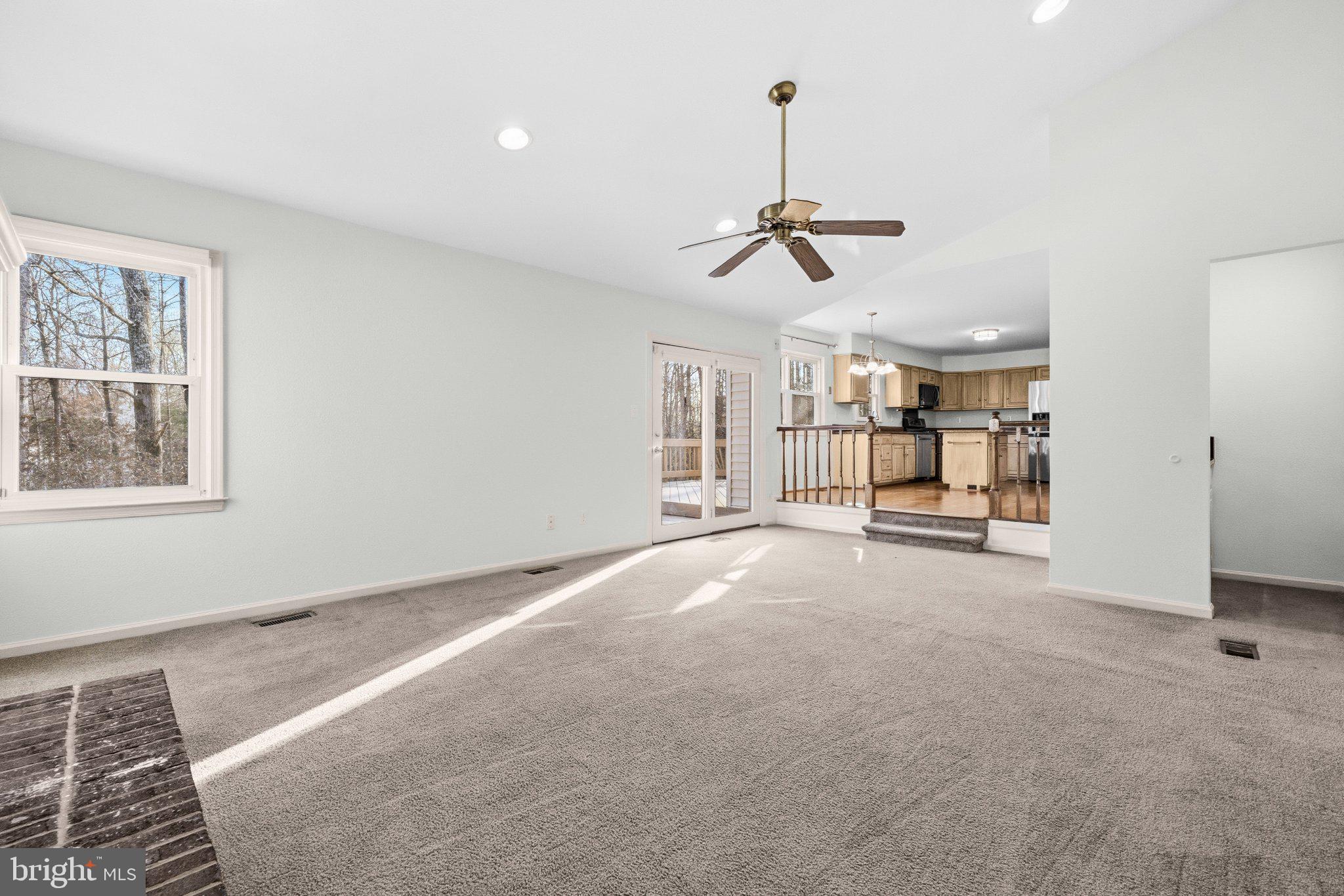 LONGWOOD KNOLLS - Residential