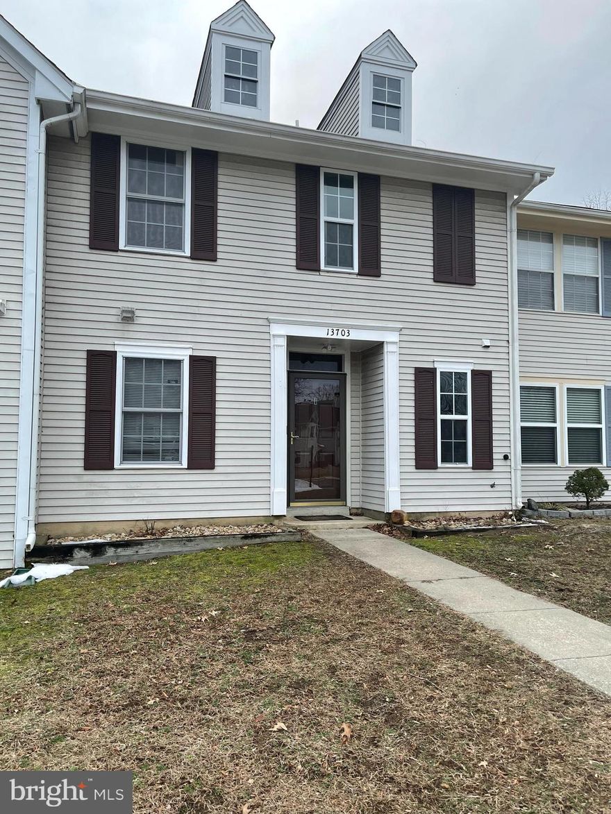 **Deadline 12:00pm Thursday Jan. 20** Fireplace, new carpet, fresh paint and fenced in backyard make this three bedroom townhouse perfect for a starter or family home.  Just a short walk to shopping and an easy drive to major travel routes, This home is  perfectly priced and easy to show. Please submit your offer by Thursday, January 20, 2022 12:00pm.