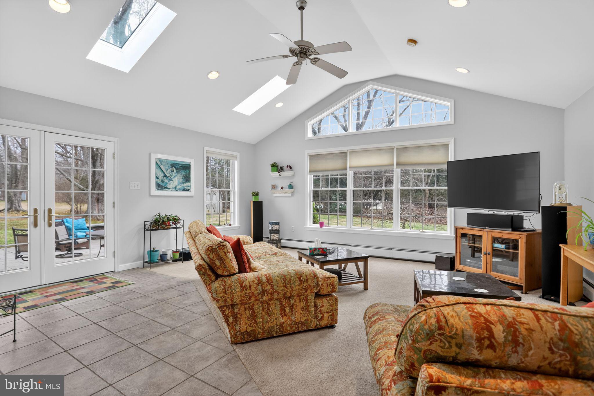 HAMILTON PARK - Residential