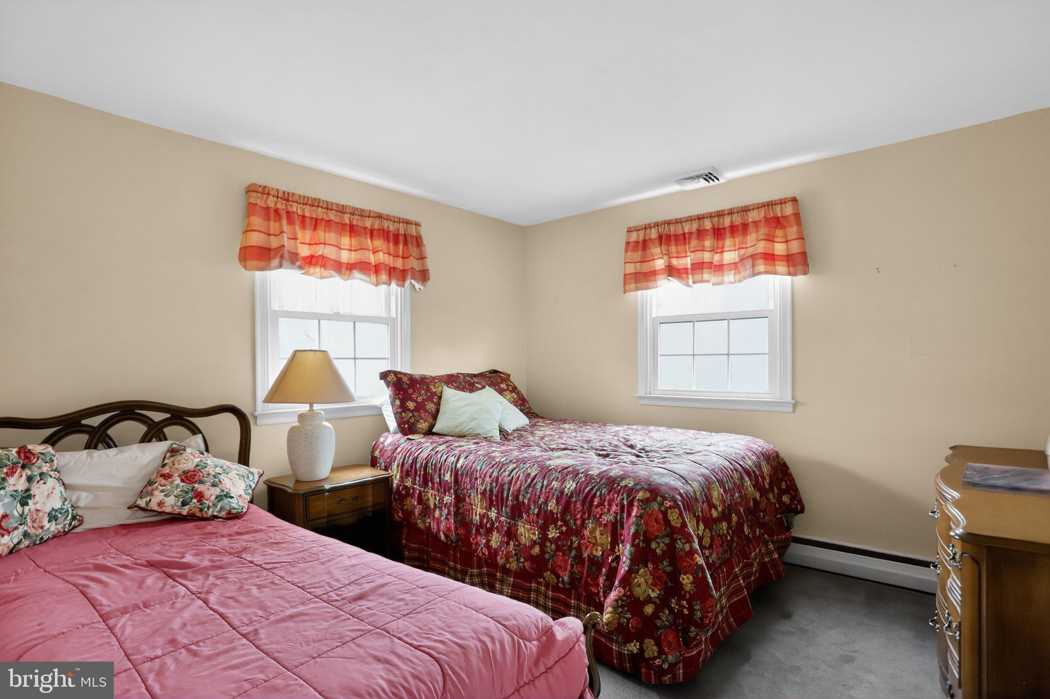 HAMILTON PARK - Residential