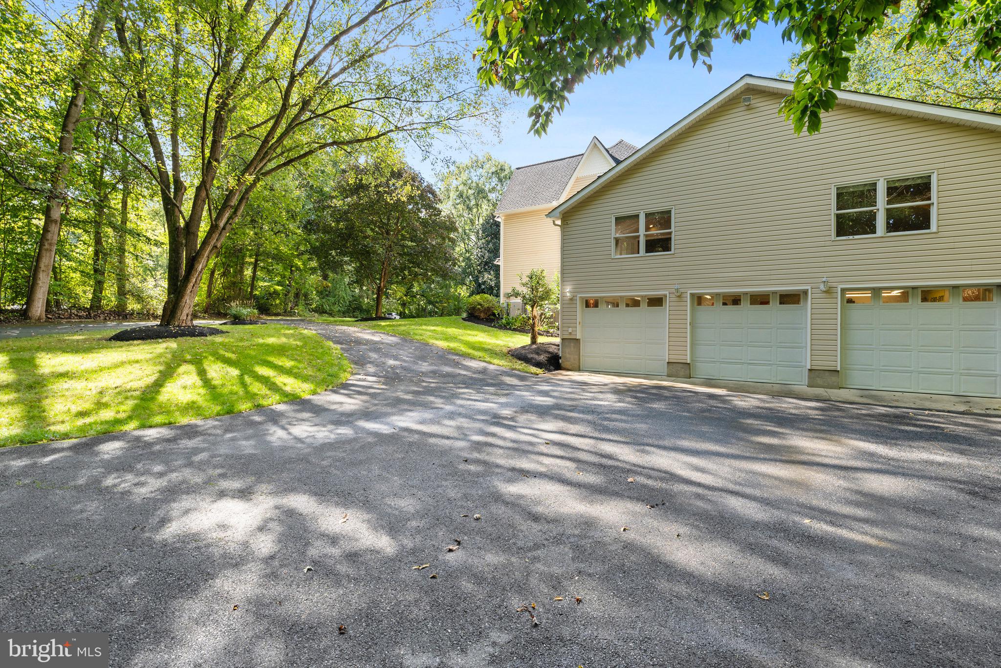 SPRING FIELDS - Residential