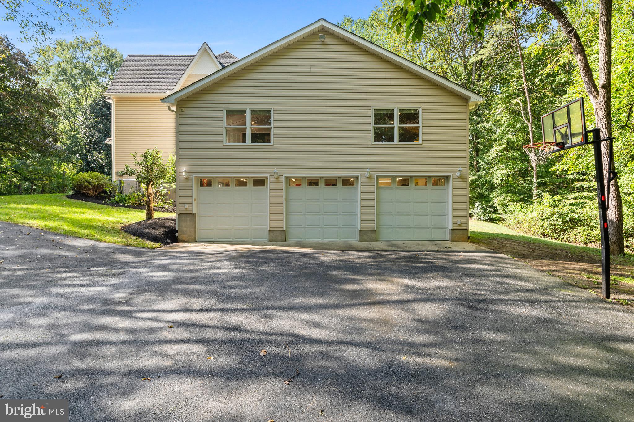 SPRING FIELDS - Residential