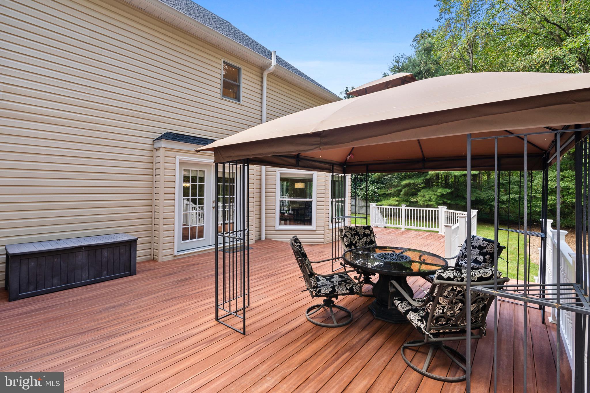 SPRING FIELDS - Residential