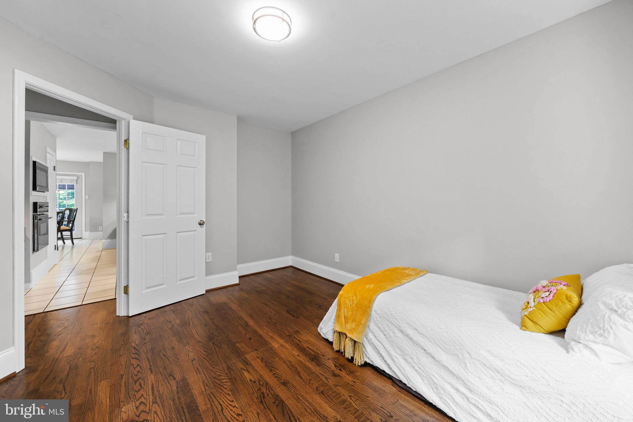 SPRING FIELDS - Residential