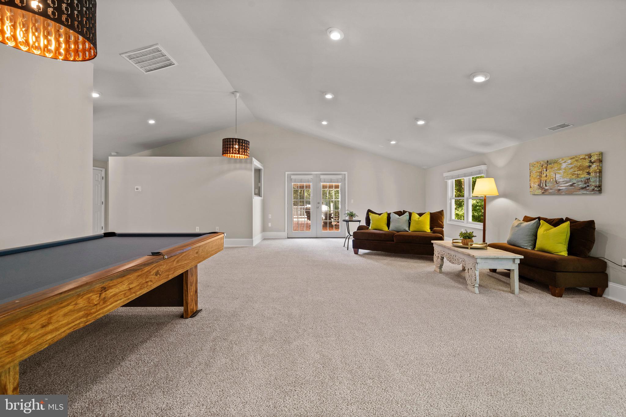 SPRING FIELDS - Residential