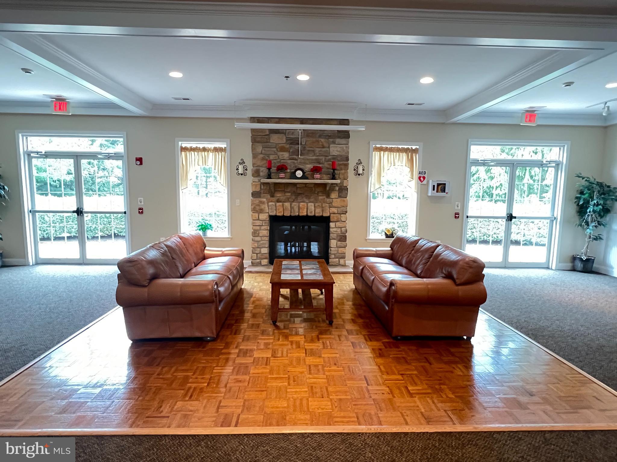 BLUESTONE CREEK - Residential