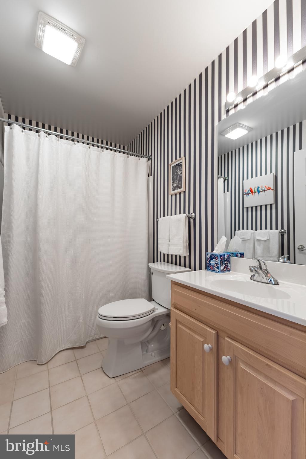 ENGLISH MEADOWS - Residential