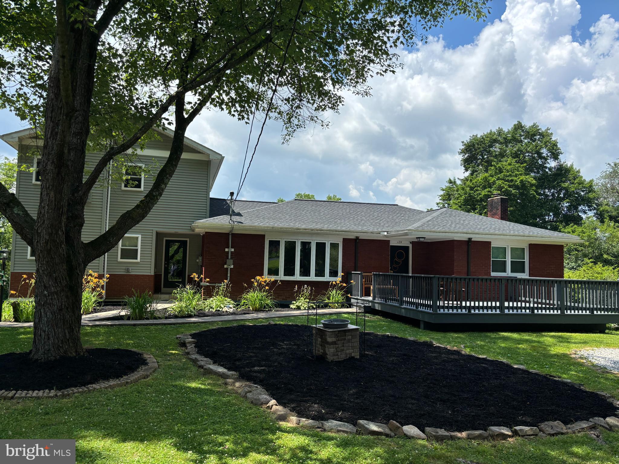 124 GRANDVIEW ROAD