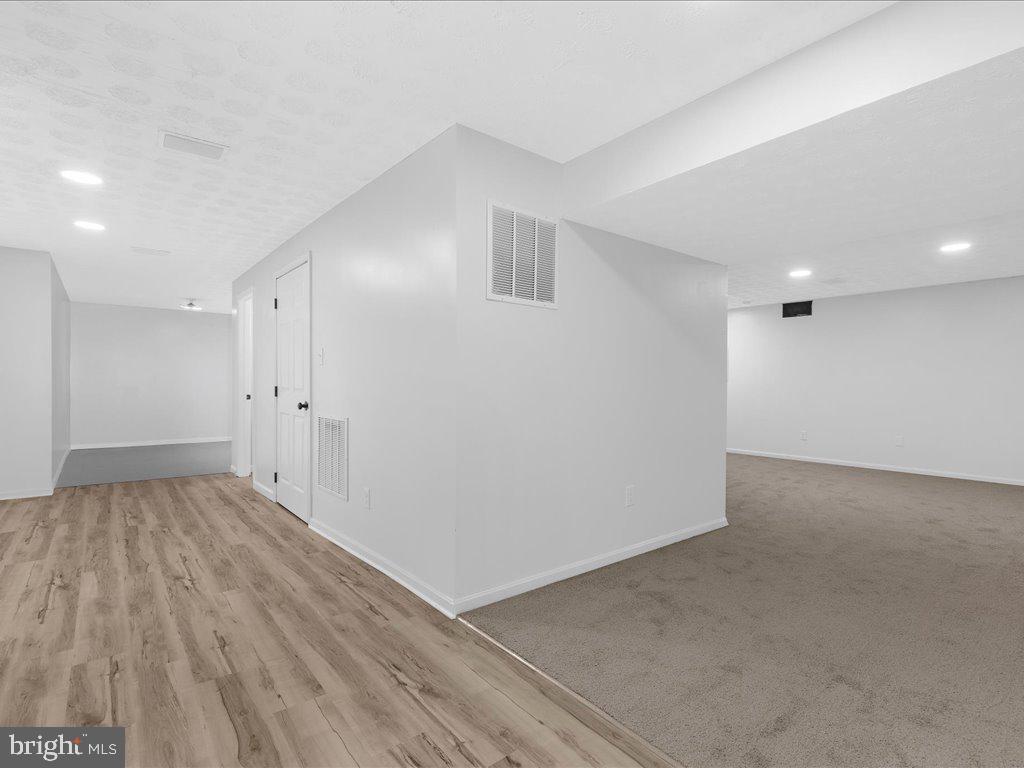 ROLLING RIDGE - Residential