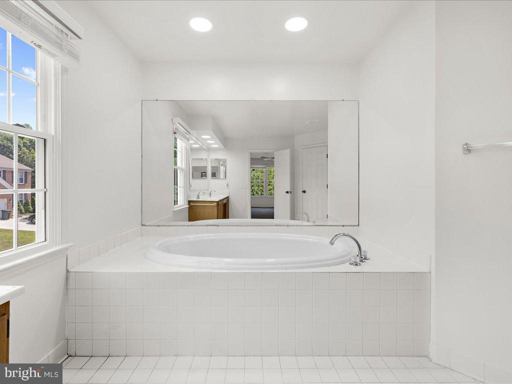 ROLLING RIDGE - Residential